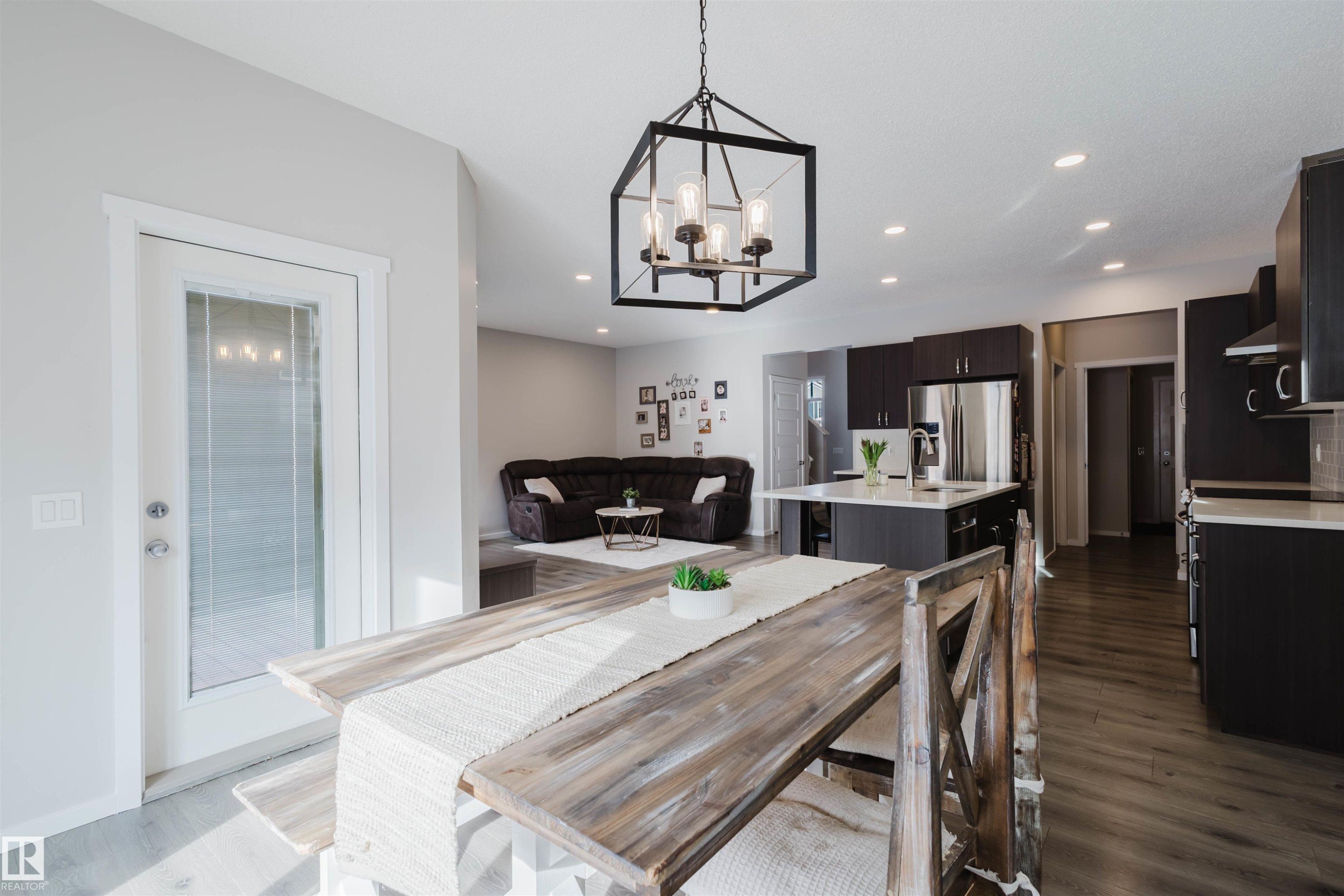 20741 98A Avenue, Edmonton, AB - Indoor Photo Showing Other Room