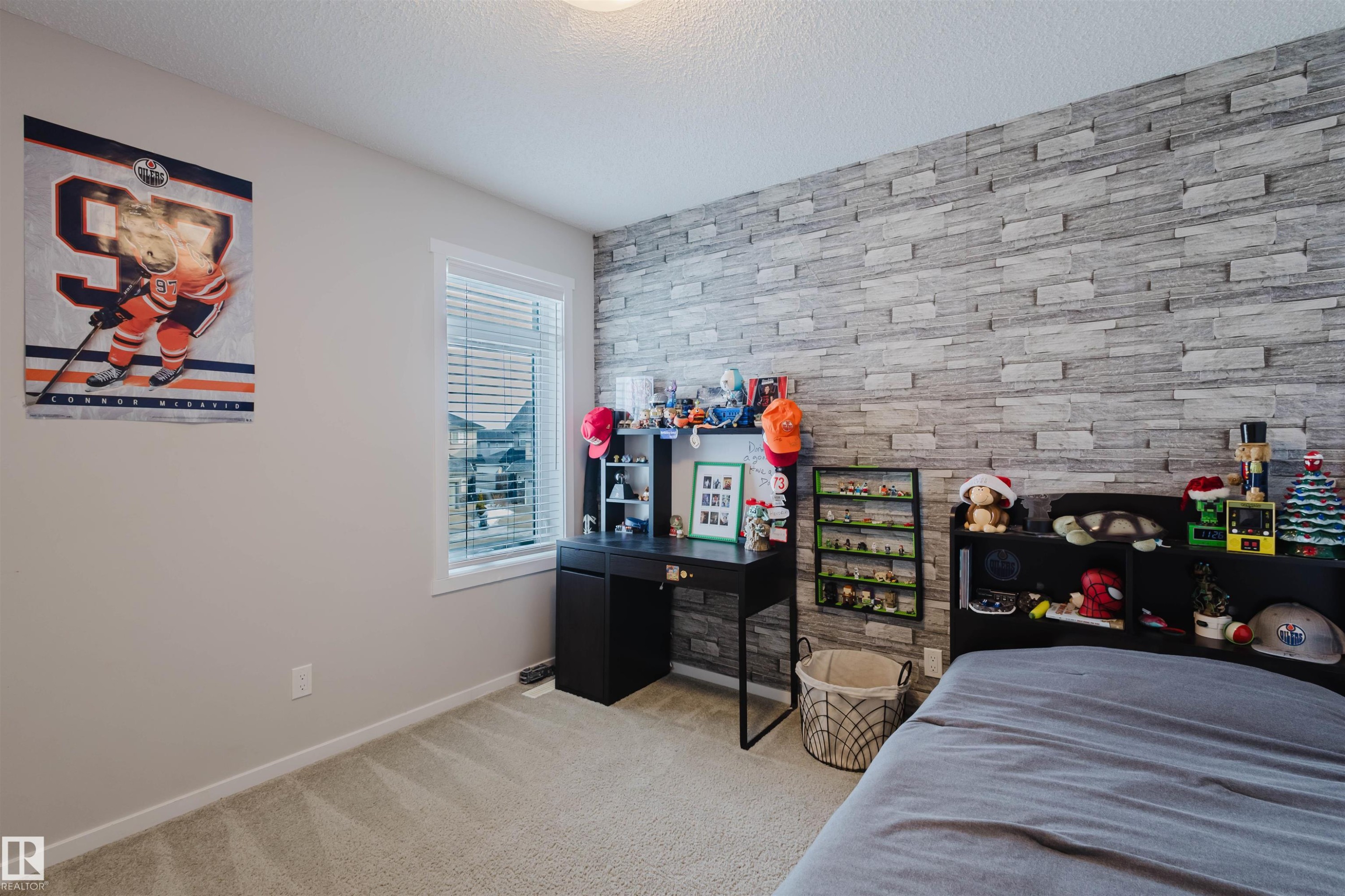 20741 98A Avenue, Edmonton, AB - Indoor Photo Showing Bedroom