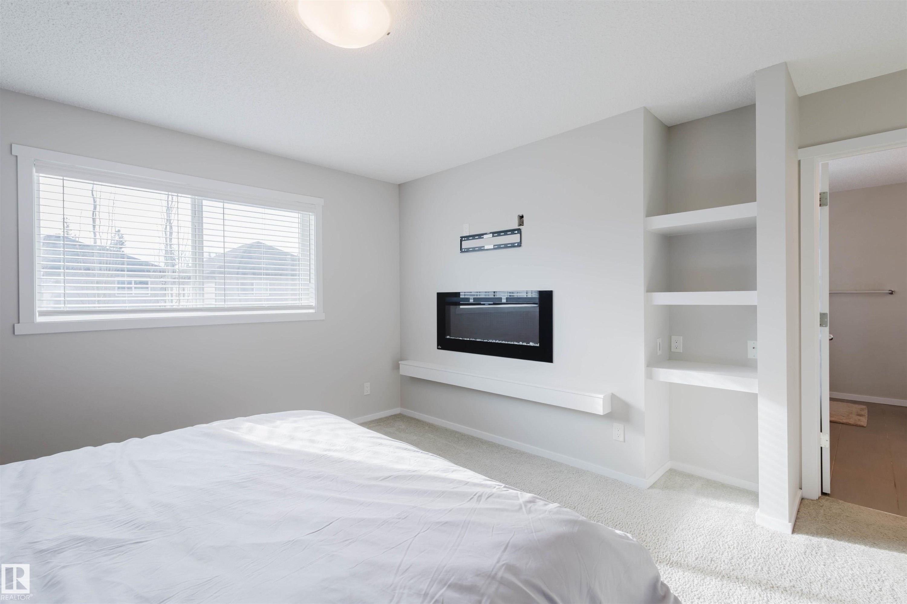 20741 98A Avenue, Edmonton, AB - Indoor Photo Showing Bedroom