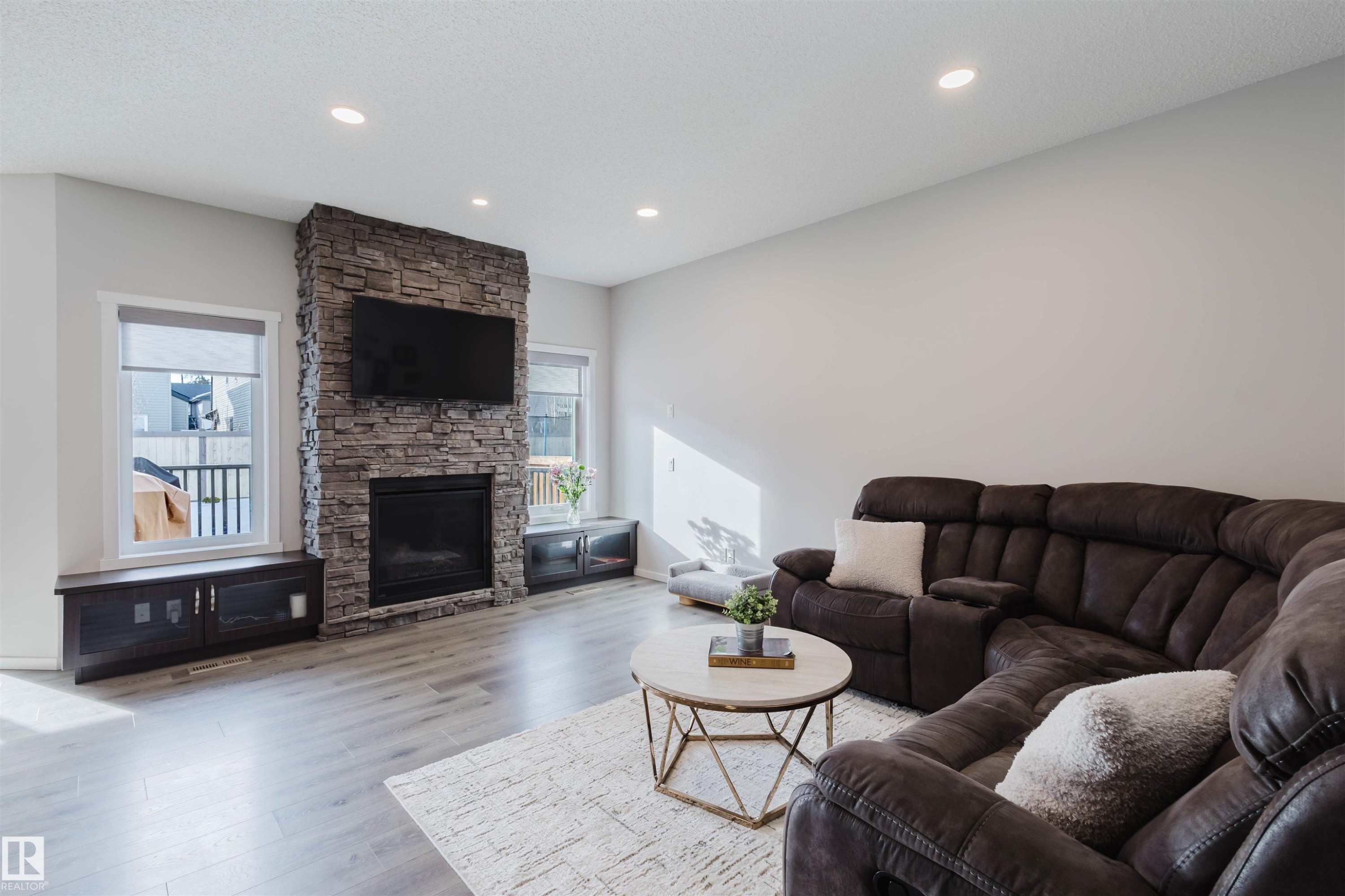 20741 98A Avenue, Edmonton, AB - Indoor Photo Showing Living Room With Fireplace