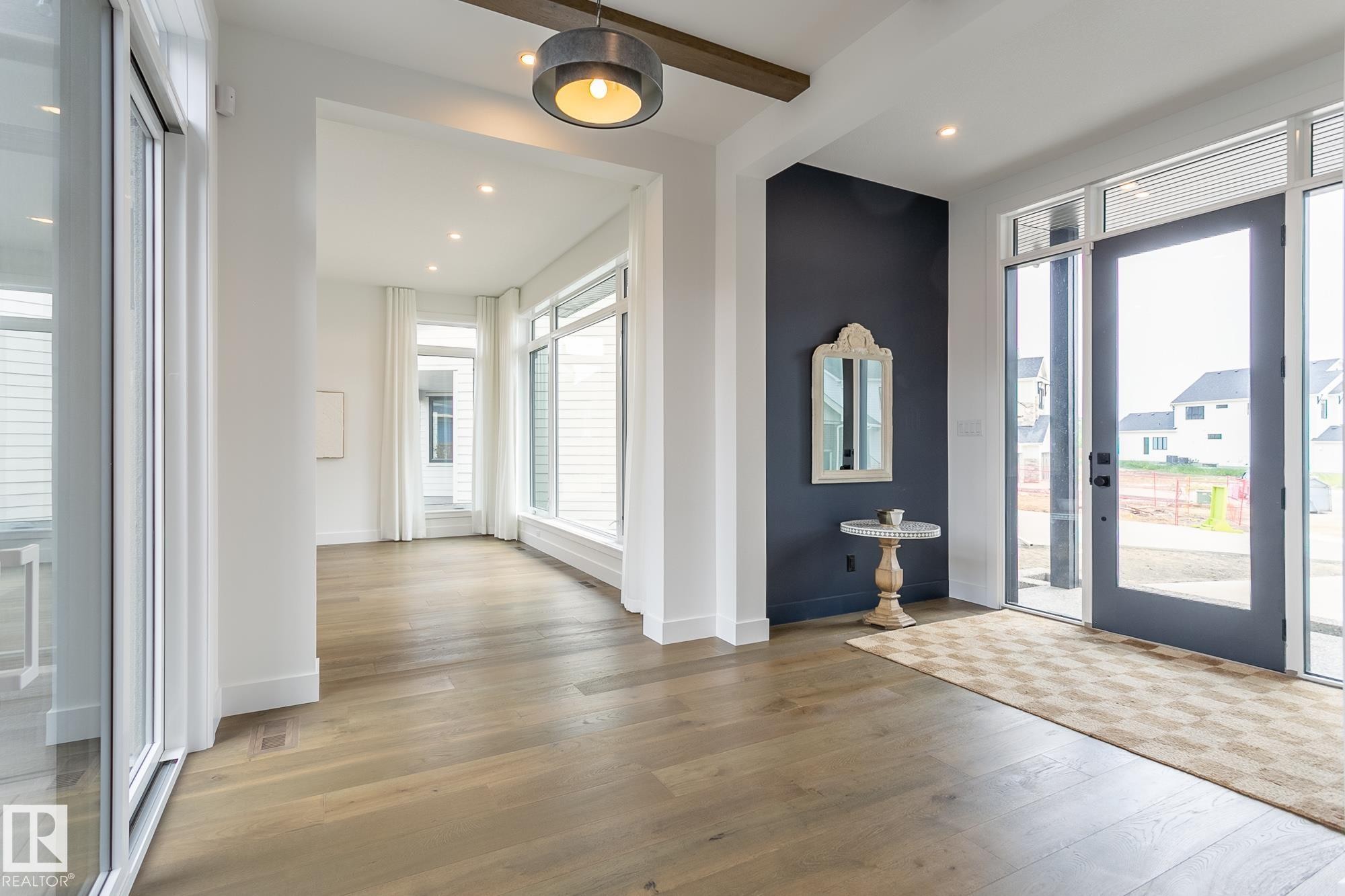 152 Hays Ridge Boulevard Sw, Edmonton, AB - Indoor Photo Showing Other Room
