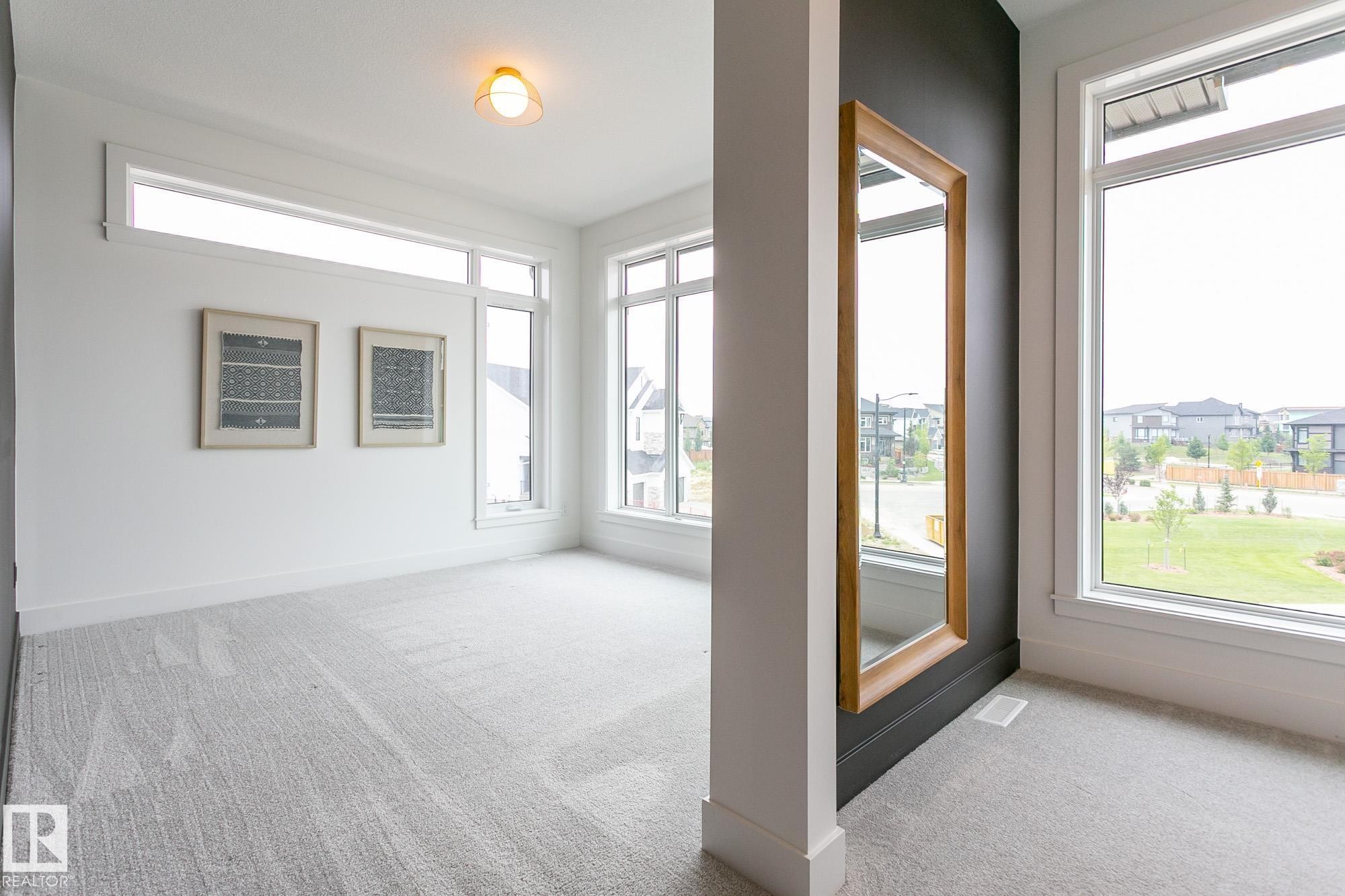 152 Hays Ridge Boulevard Sw, Edmonton, AB - Indoor Photo Showing Other Room