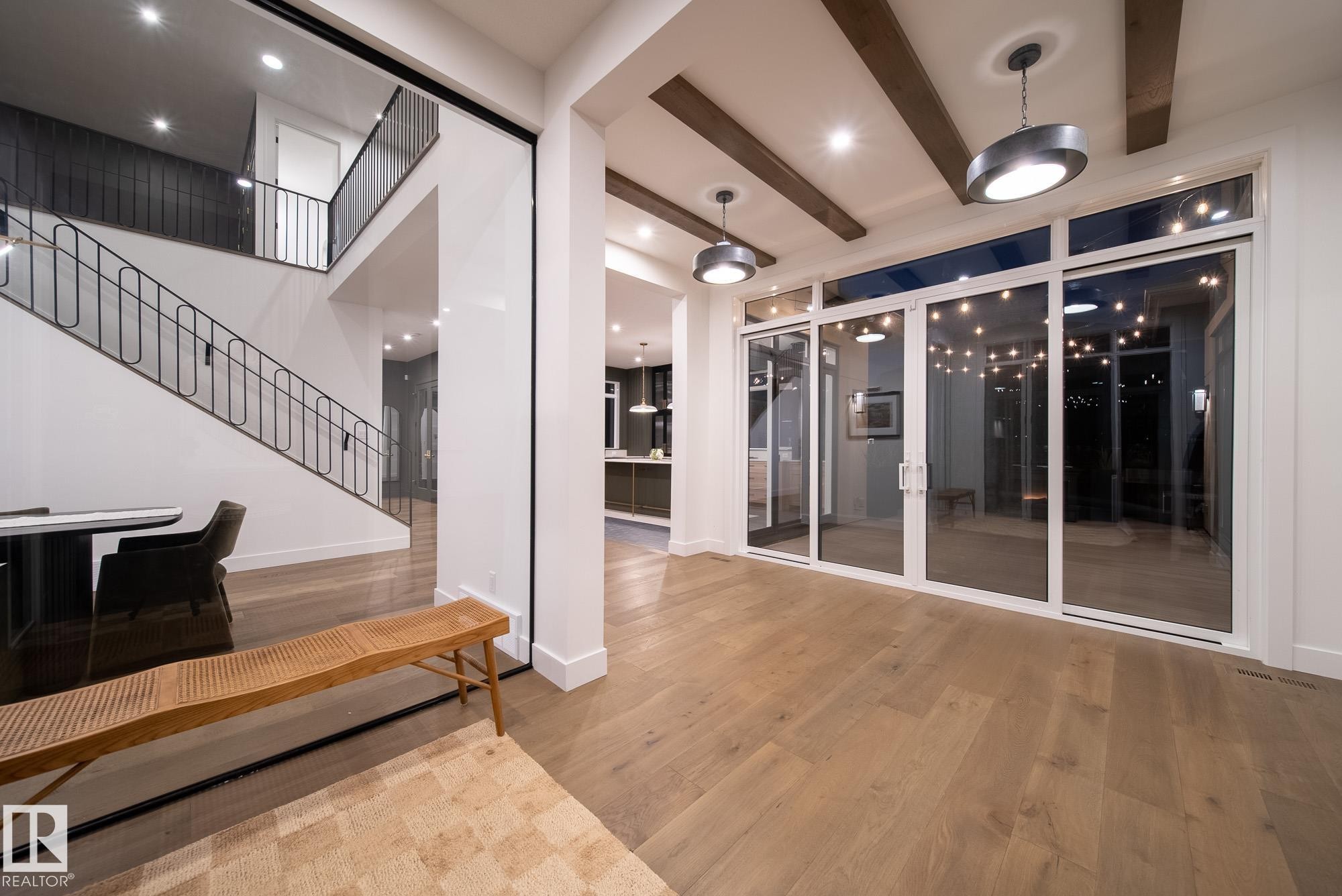 152 Hays Ridge Boulevard Sw, Edmonton, AB - Indoor Photo Showing Other Room