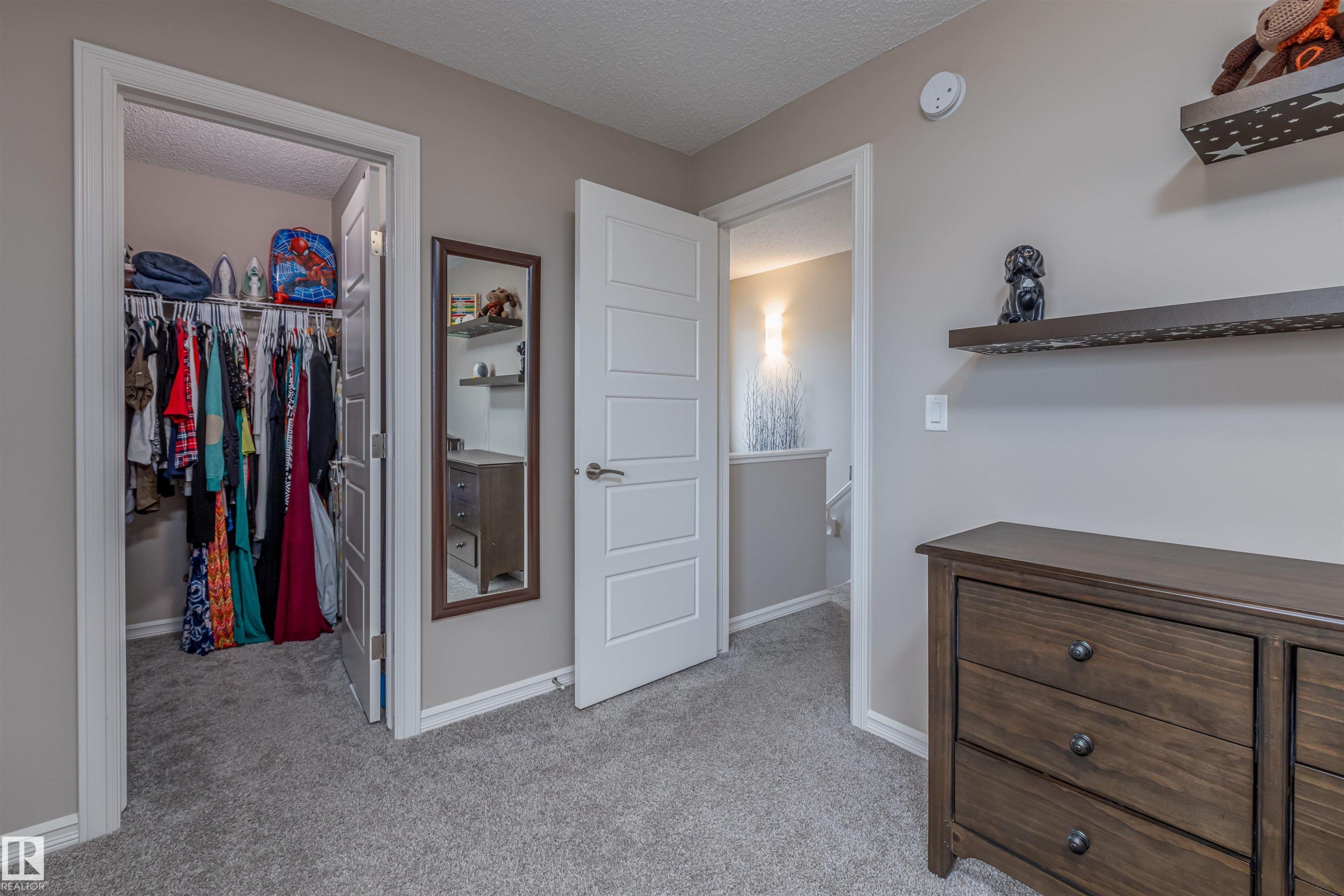816 35 Avenue, Edmonton, AB - Indoor