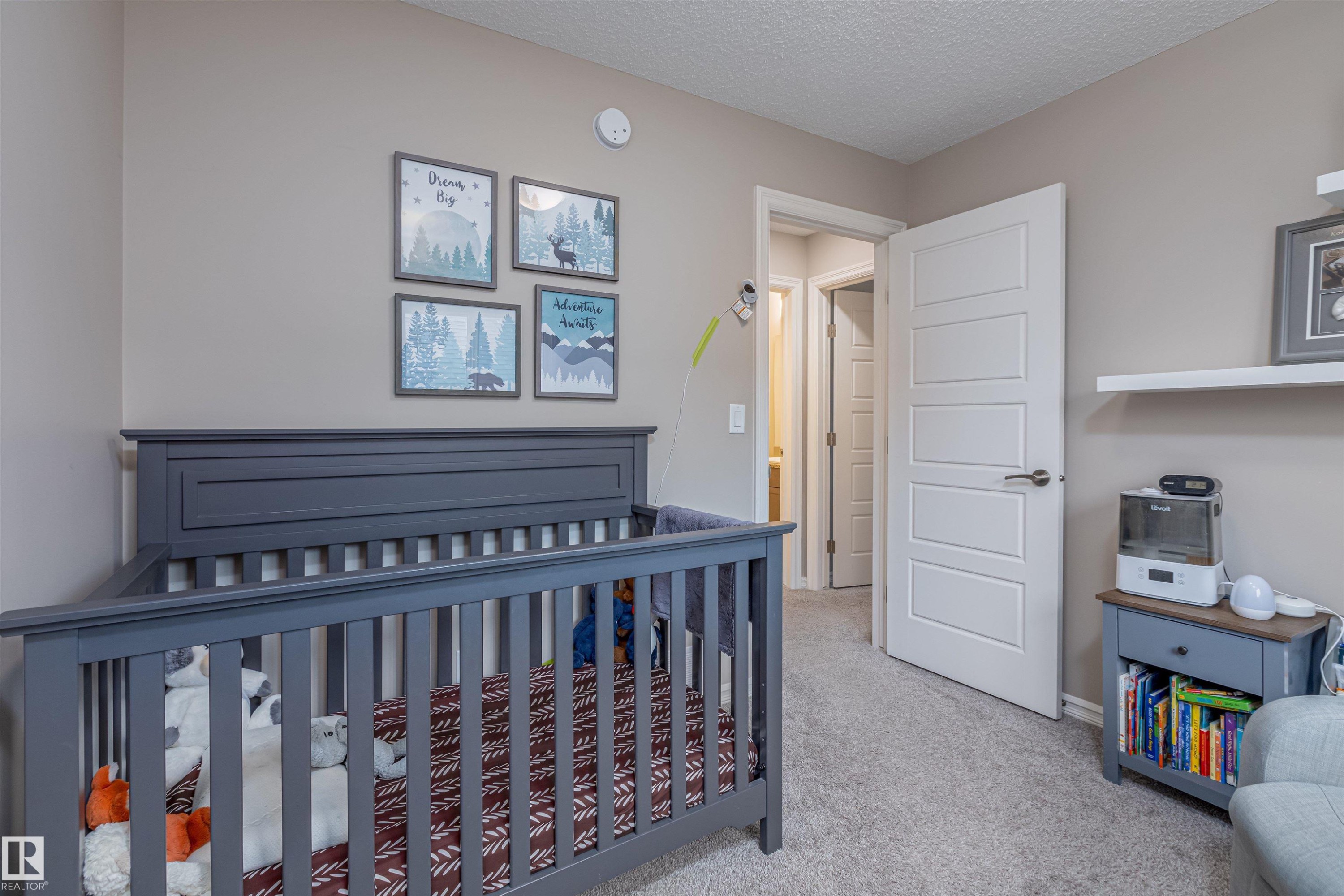 816 35 Avenue, Edmonton, AB - Indoor Photo Showing Bedroom