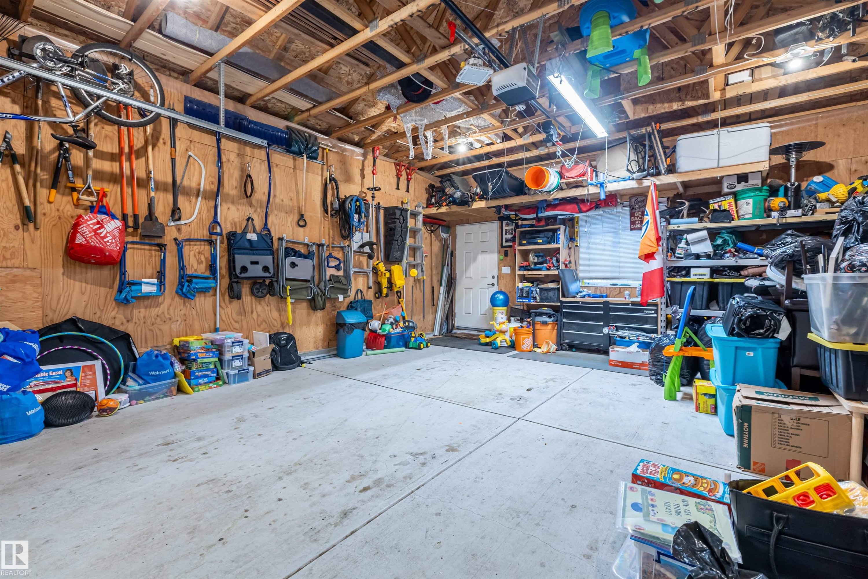 816 35 Avenue, Edmonton, AB - Indoor