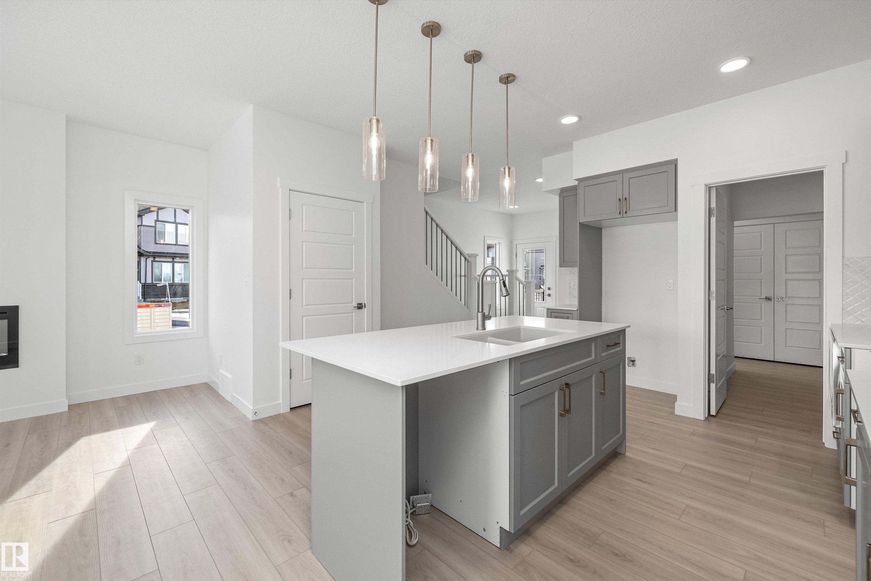 4503 Warbler Loop, Edmonton, AB - Indoor Photo Showing Kitchen With Upgraded Kitchen