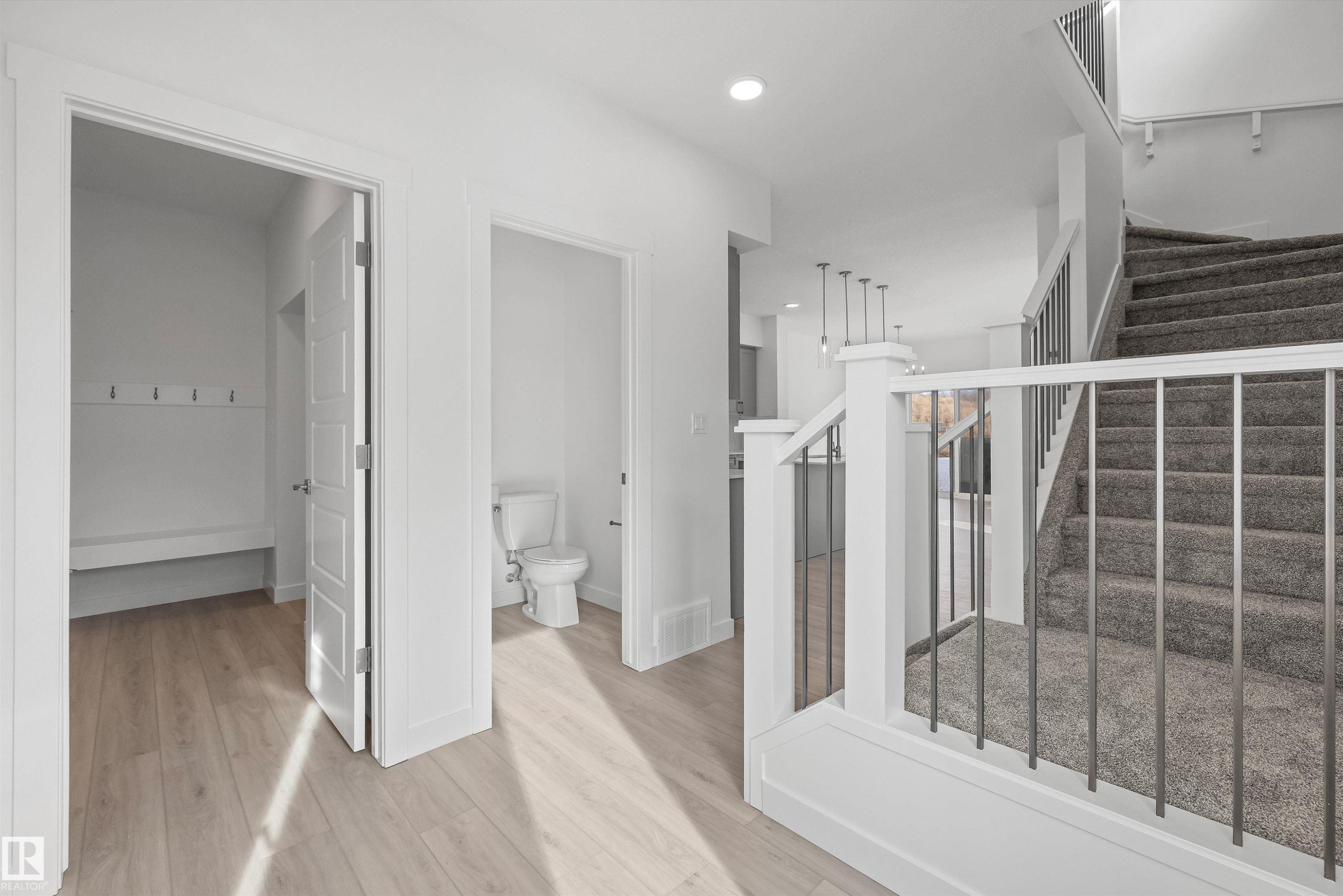 4503 Warbler Loop, Edmonton, AB - Indoor