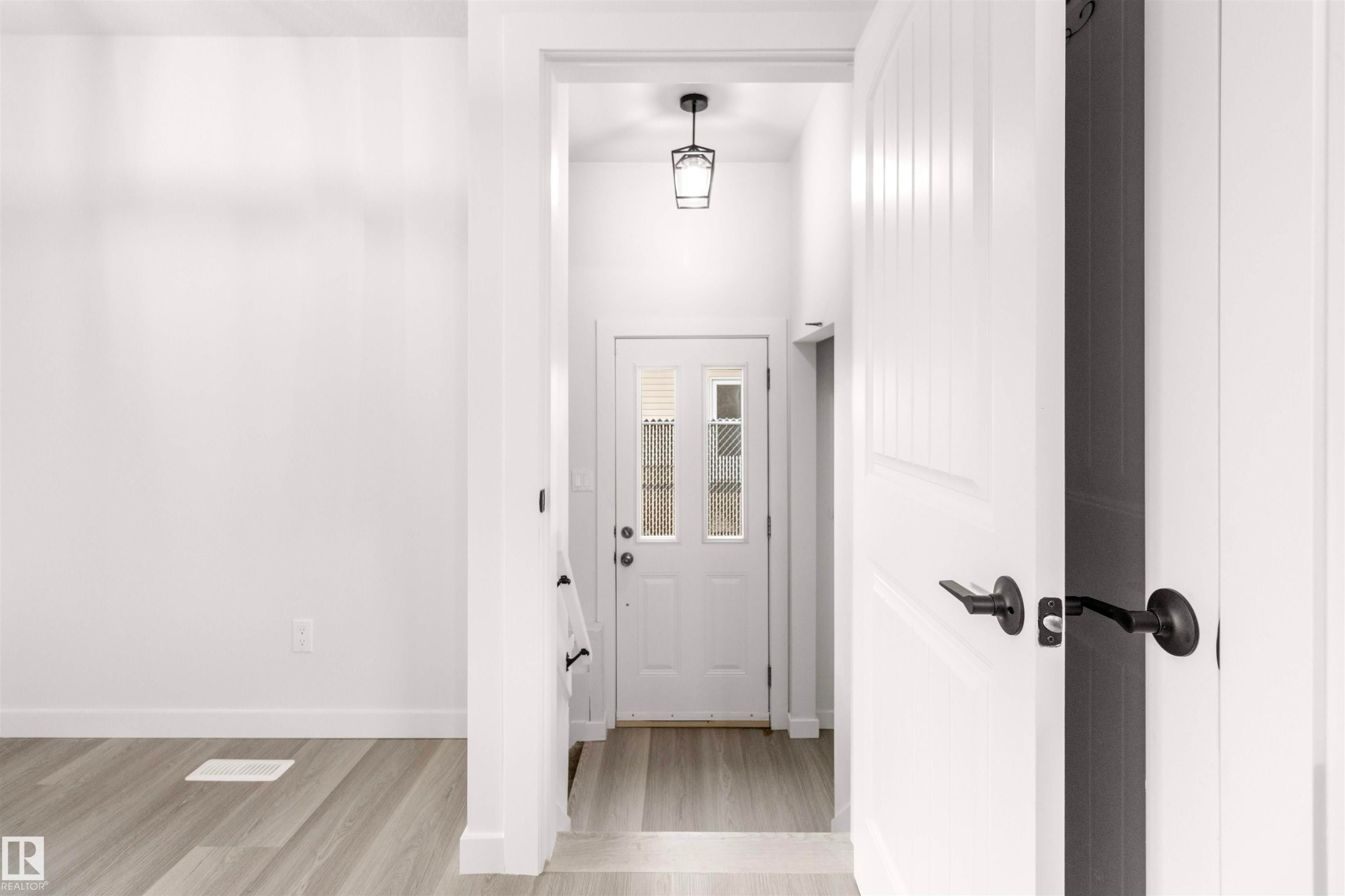 875 Juniper Avenue, Sherwood Park, AB - Indoor Photo Showing Other Room