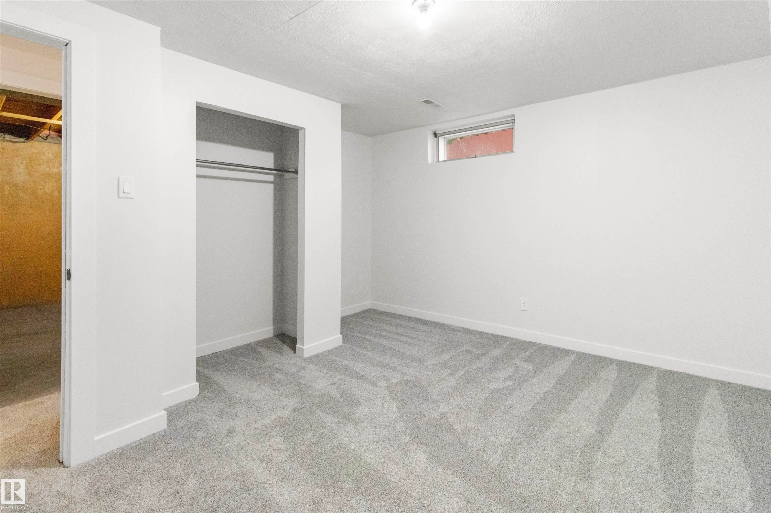 875 Juniper Avenue, Sherwood Park, AB - Indoor