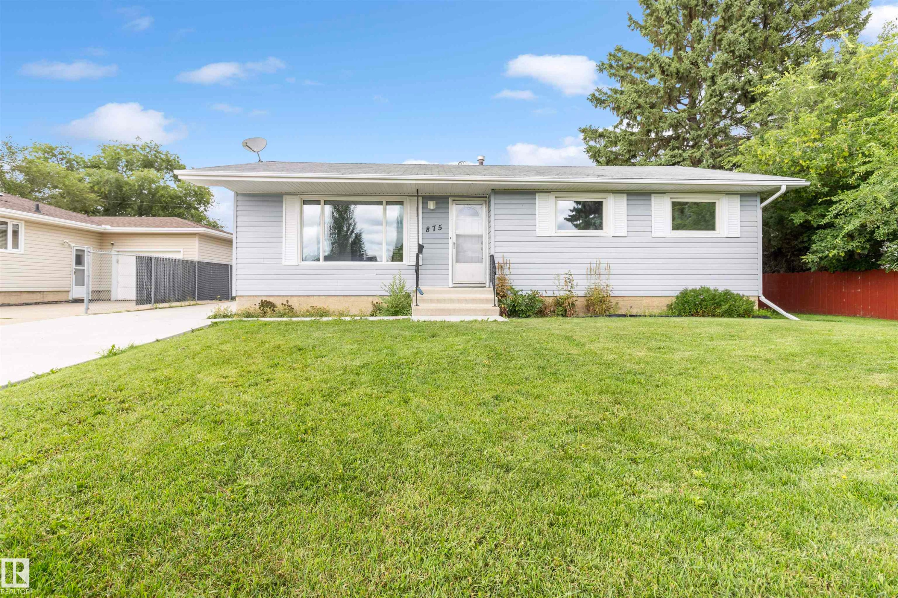 875 Juniper Avenue, Sherwood Park, AB - Outdoor