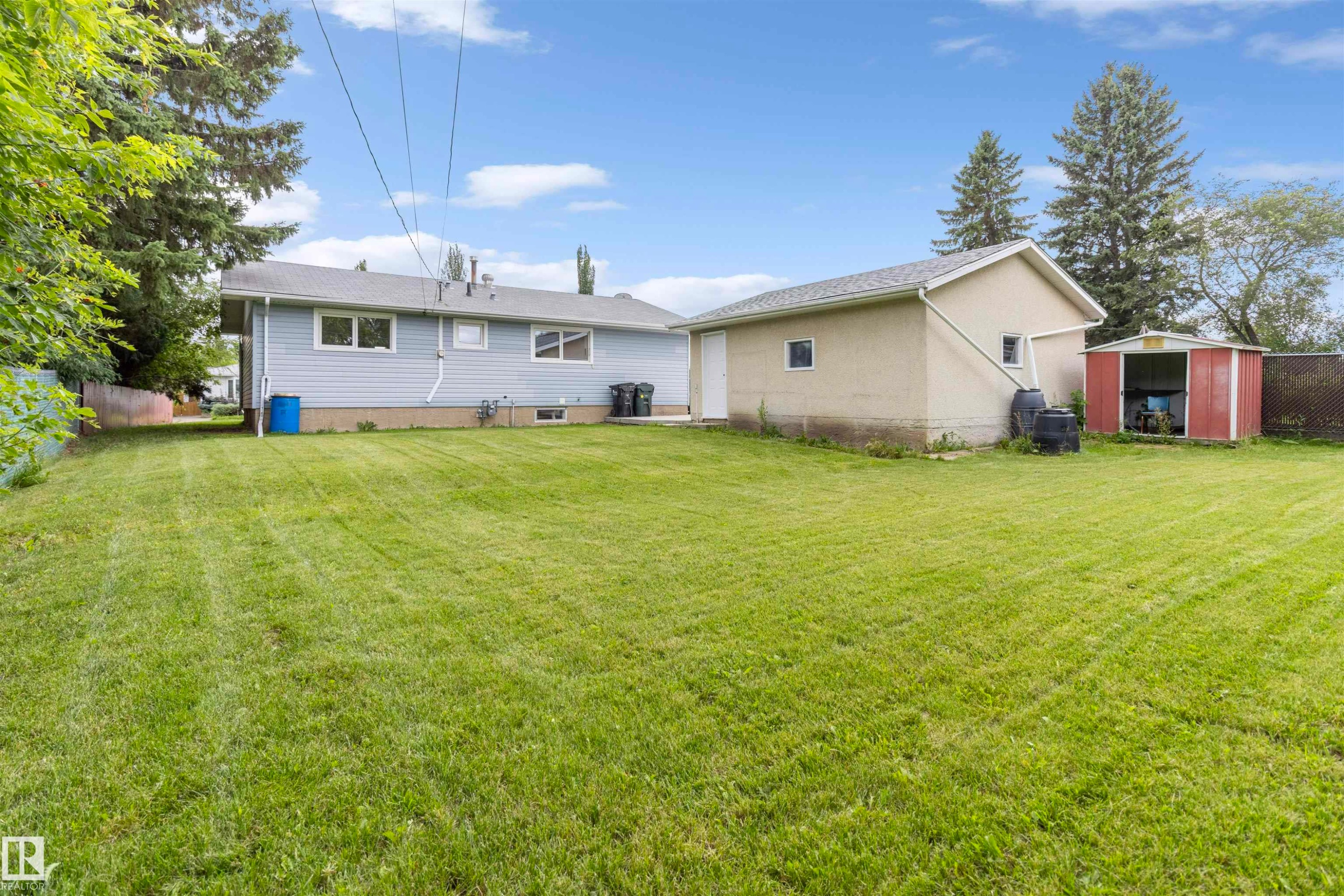 875 Juniper Avenue, Sherwood Park, AB - Outdoor With Backyard With Exterior