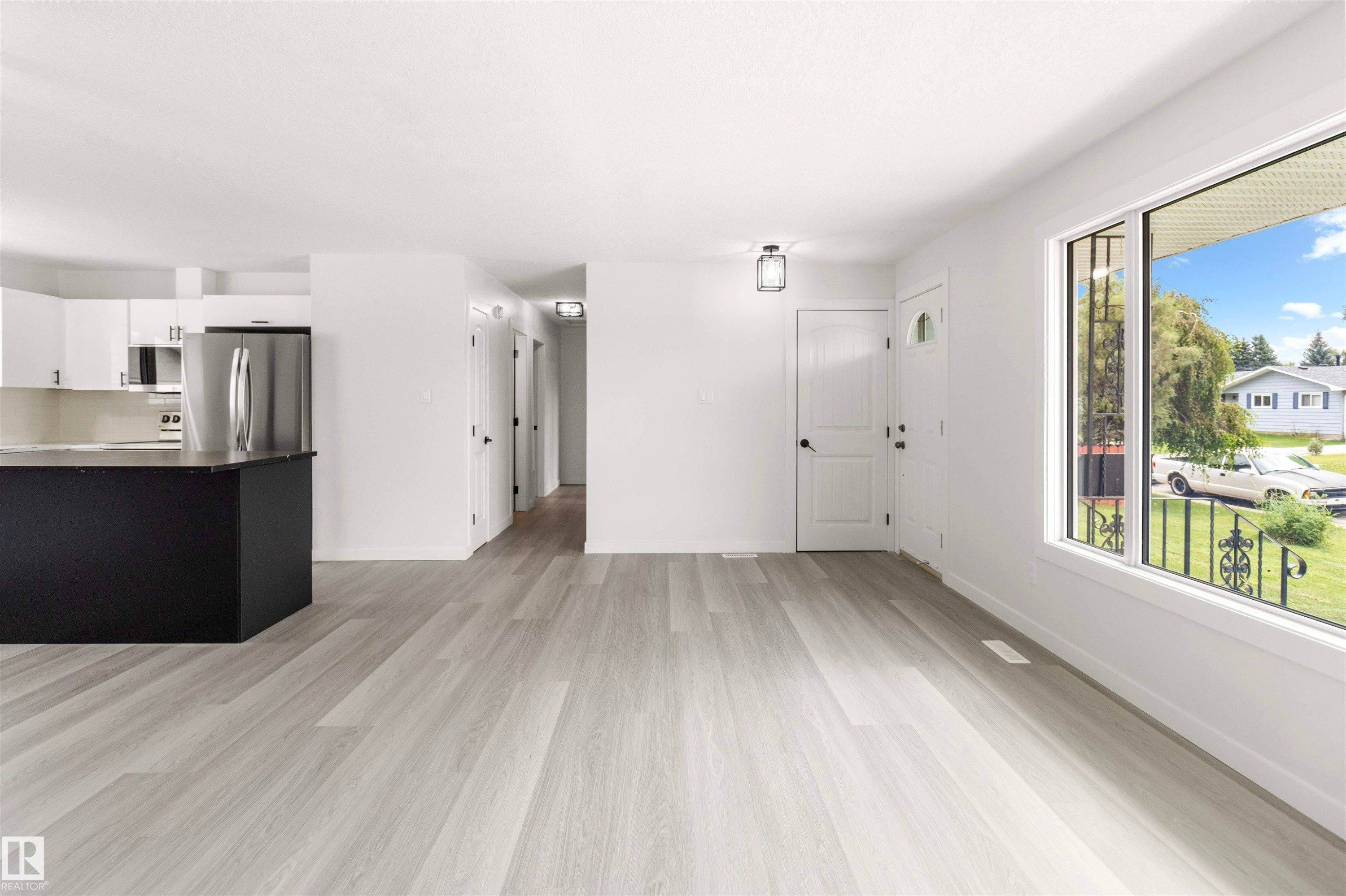 875 Juniper Avenue, Sherwood Park, AB - Indoor Photo Showing Kitchen