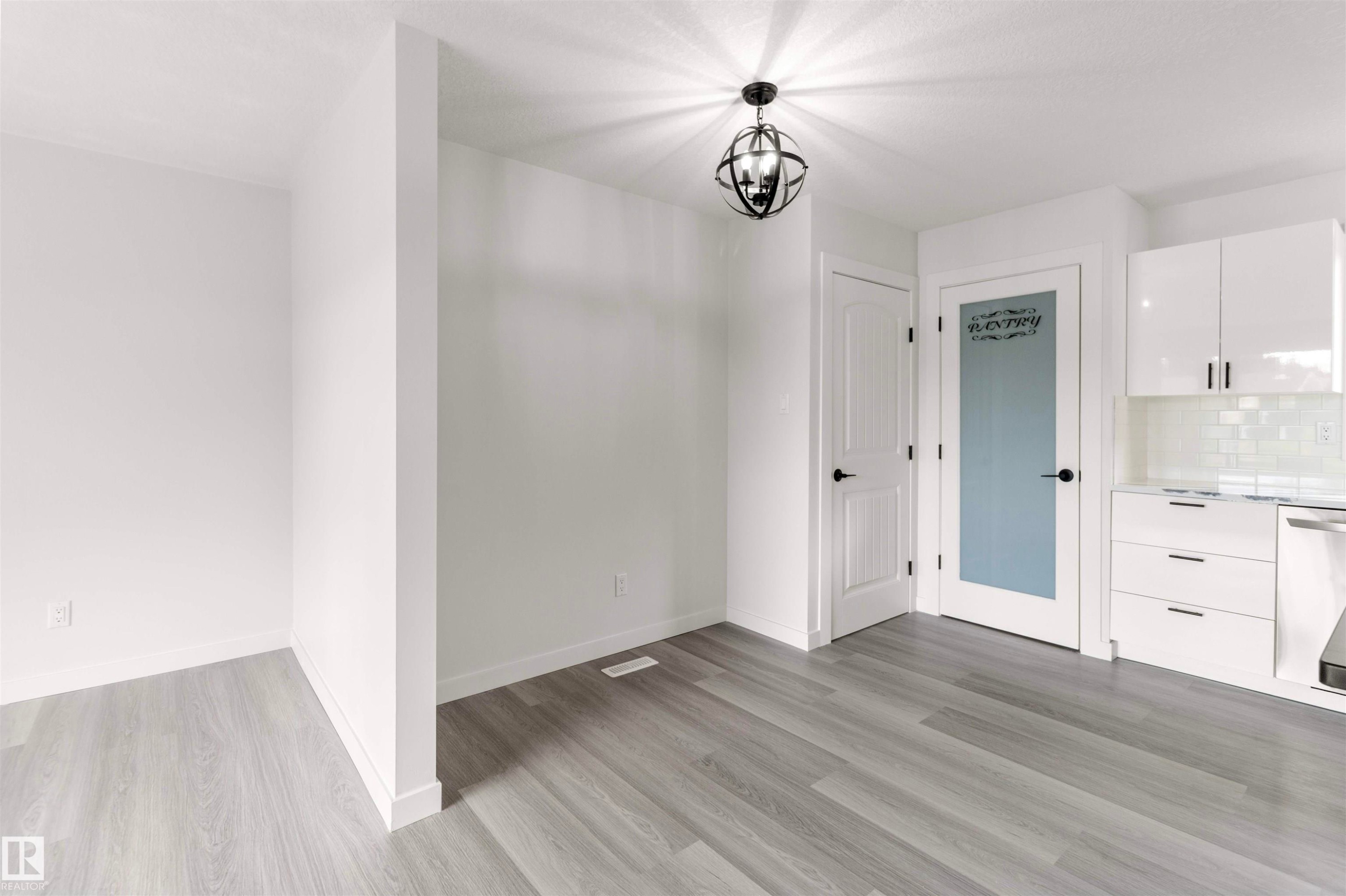 875 Juniper Avenue, Sherwood Park, AB - Indoor