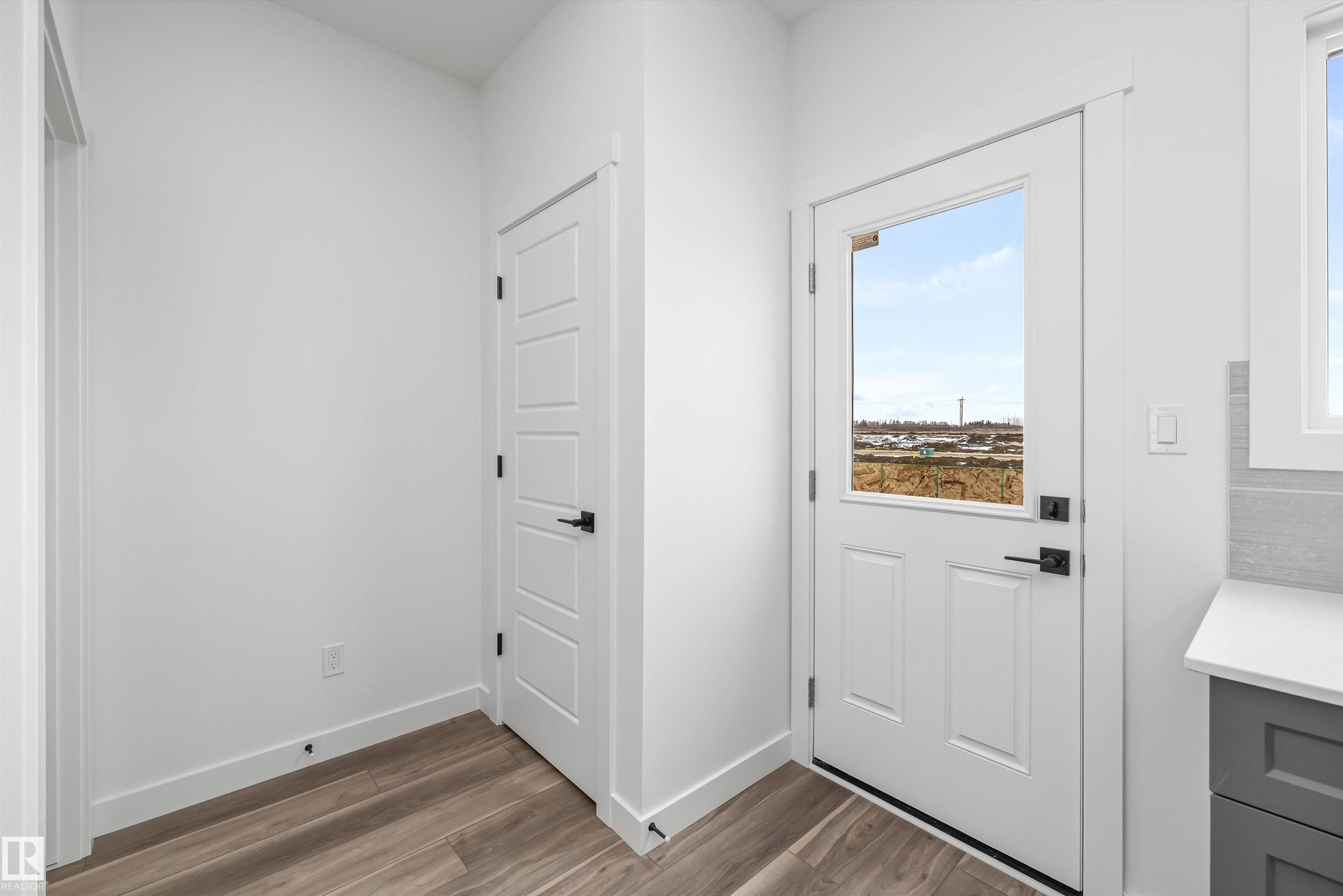 436 176 Avenue, Edmonton, AB - Indoor Photo Showing Other Room