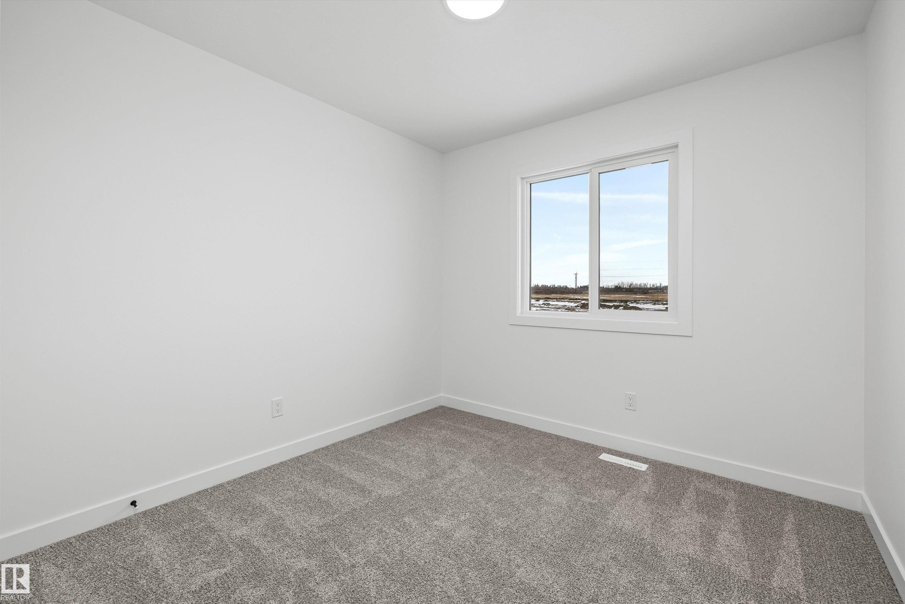 436 176 Avenue, Edmonton, AB - Indoor Photo Showing Other Room