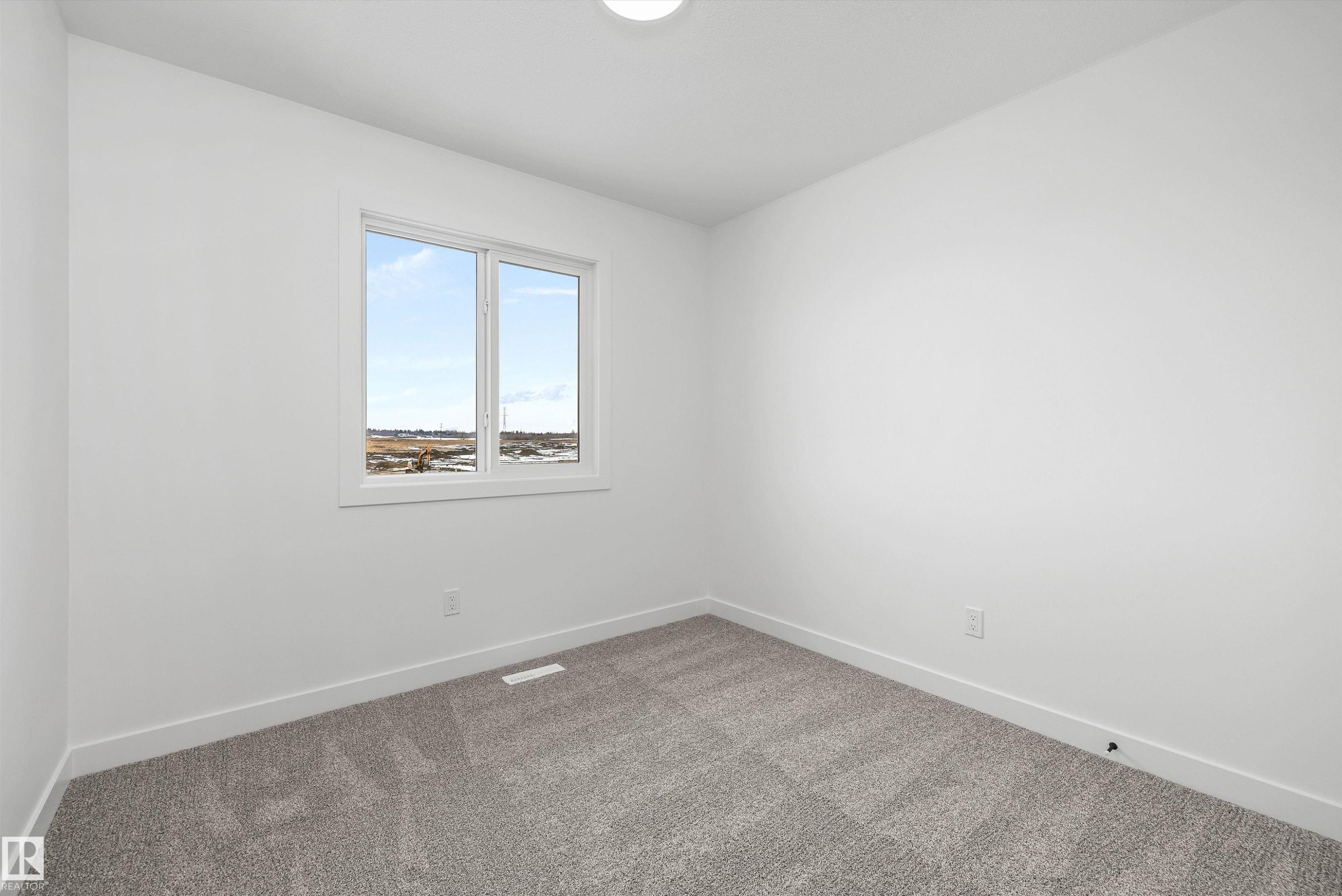 436 176 Avenue, Edmonton, AB - Indoor Photo Showing Other Room