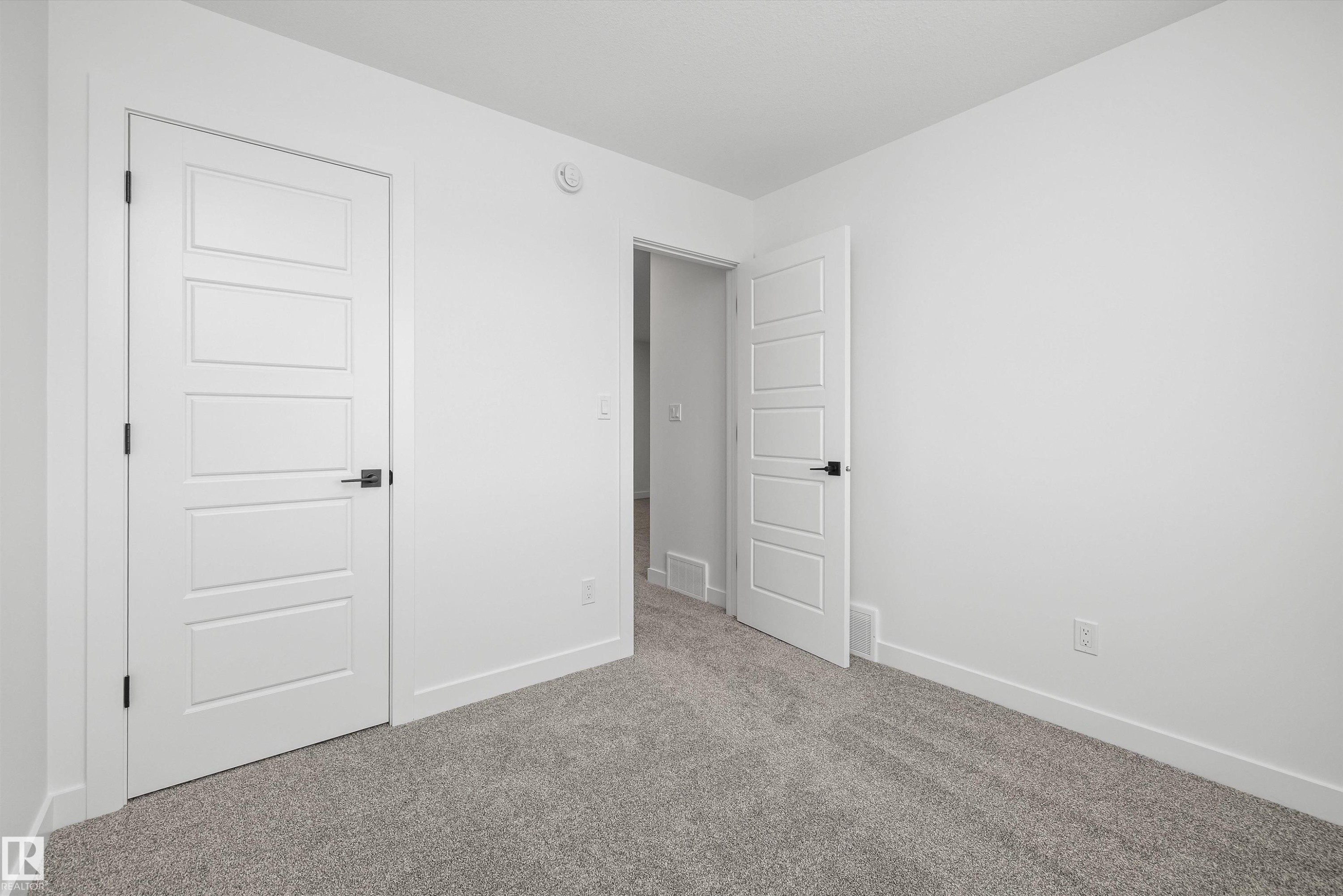 436 176 Avenue, Edmonton, AB - Indoor Photo Showing Other Room