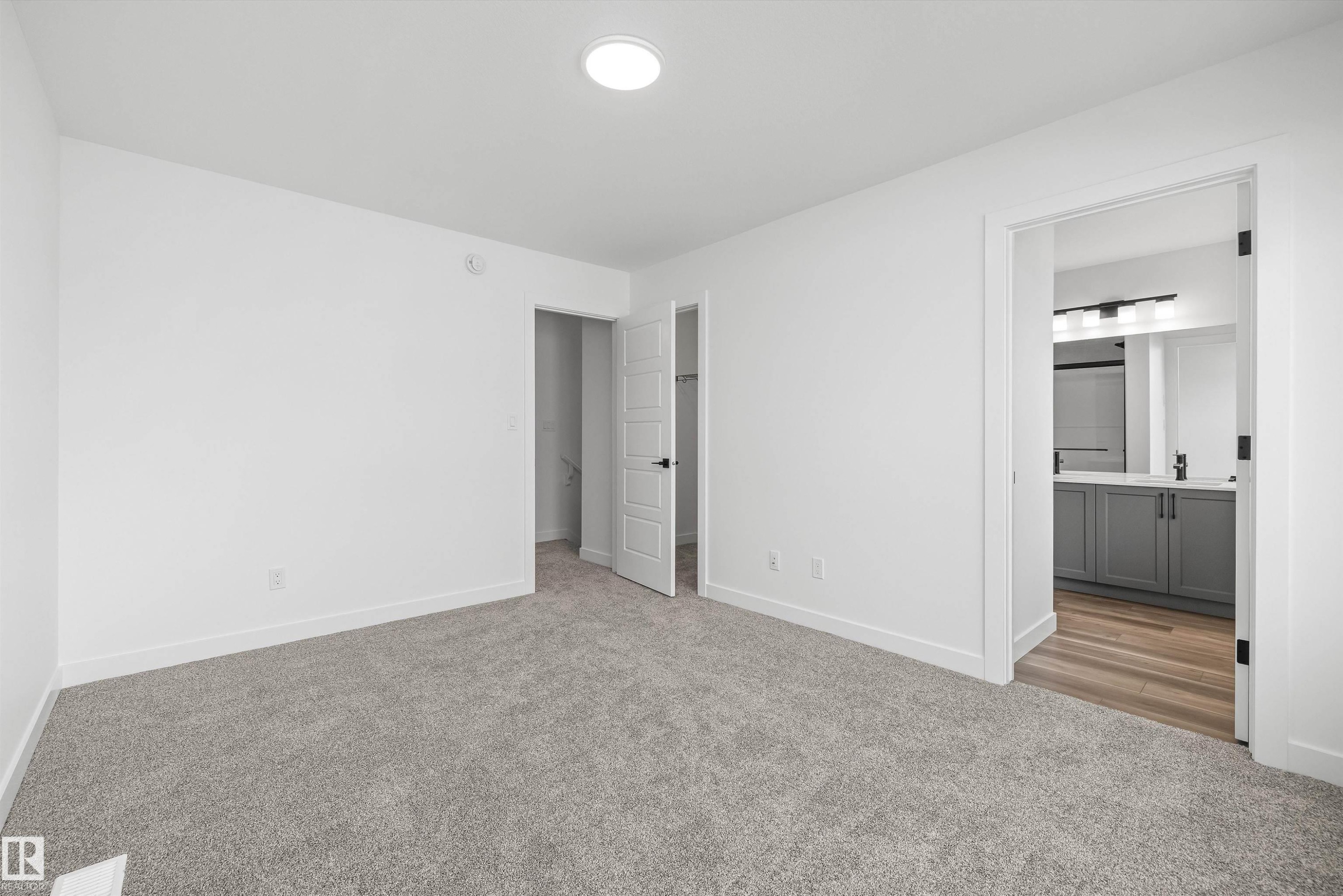 436 176 Avenue, Edmonton, AB - Indoor Photo Showing Other Room