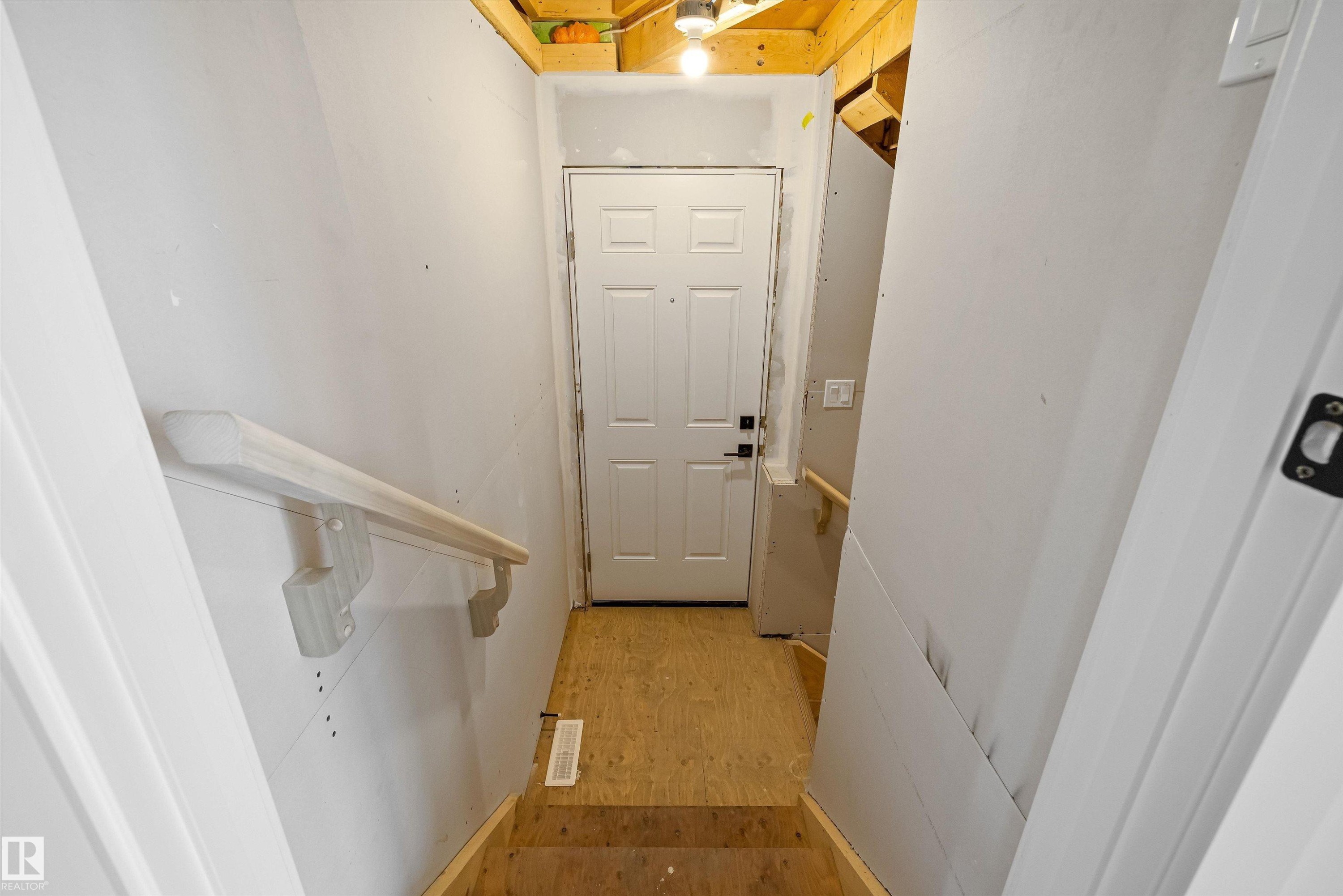 436 176 Avenue, Edmonton, AB - Indoor Photo Showing Other Room