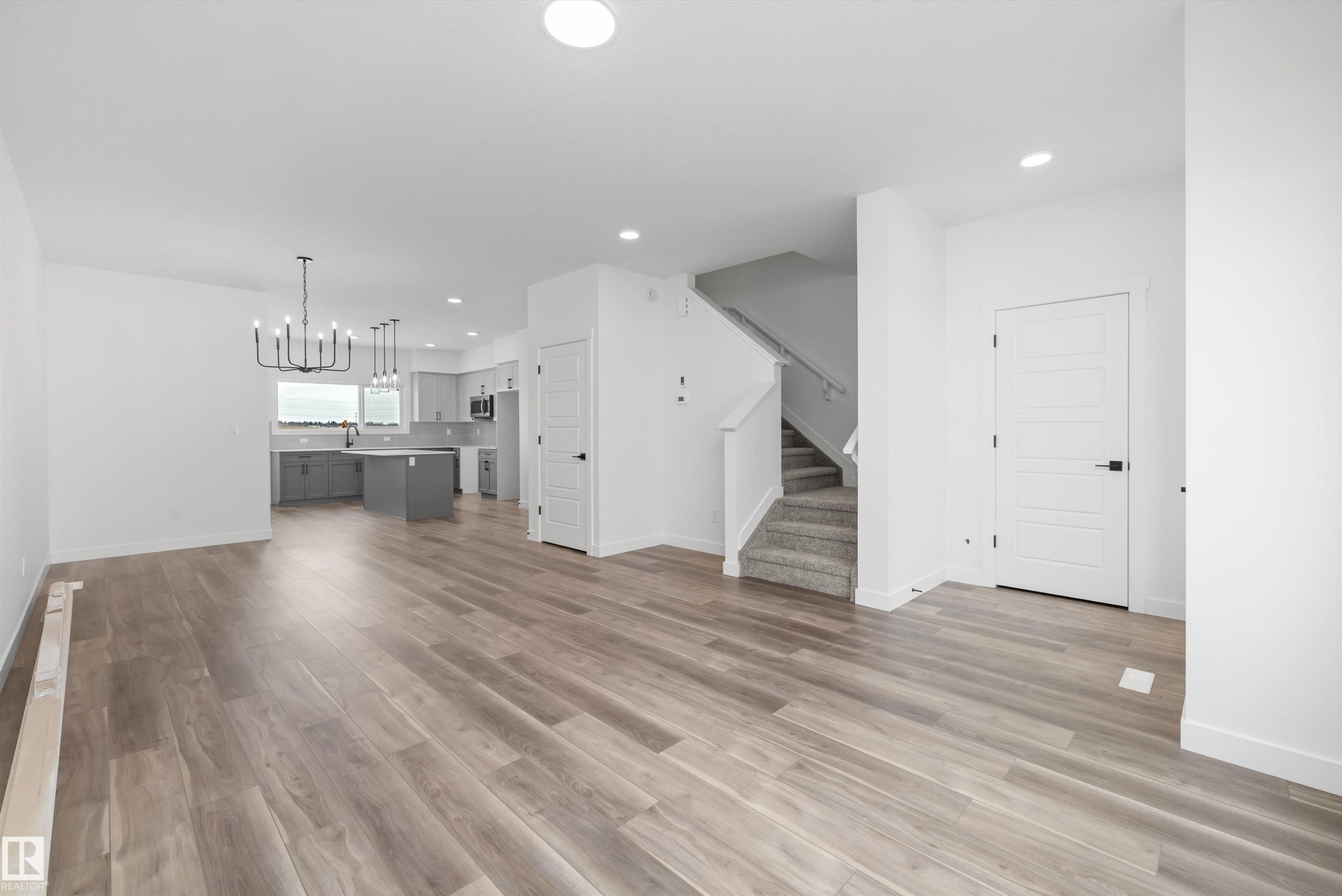 436 176 Avenue, Edmonton, AB - Indoor