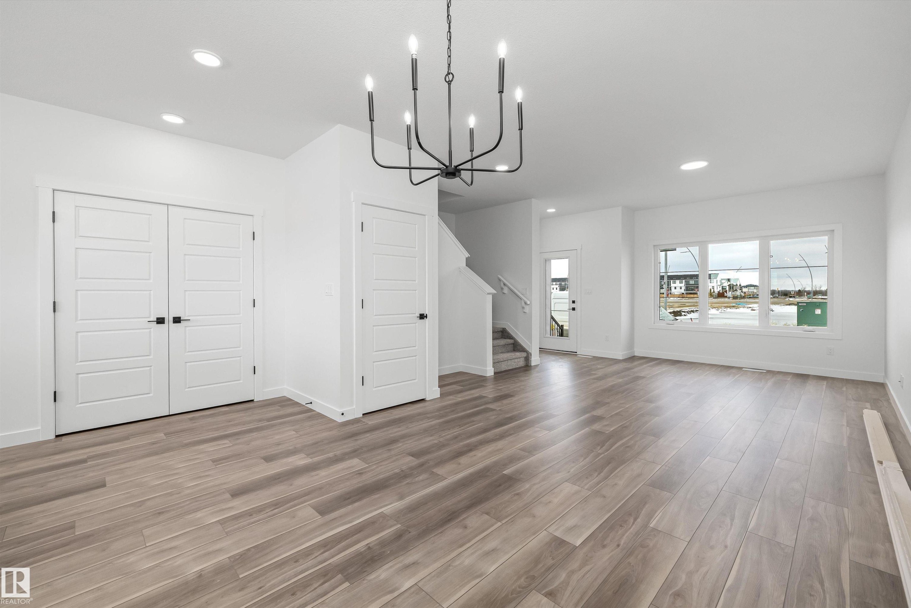 436 176 Avenue, Edmonton, AB - Indoor
