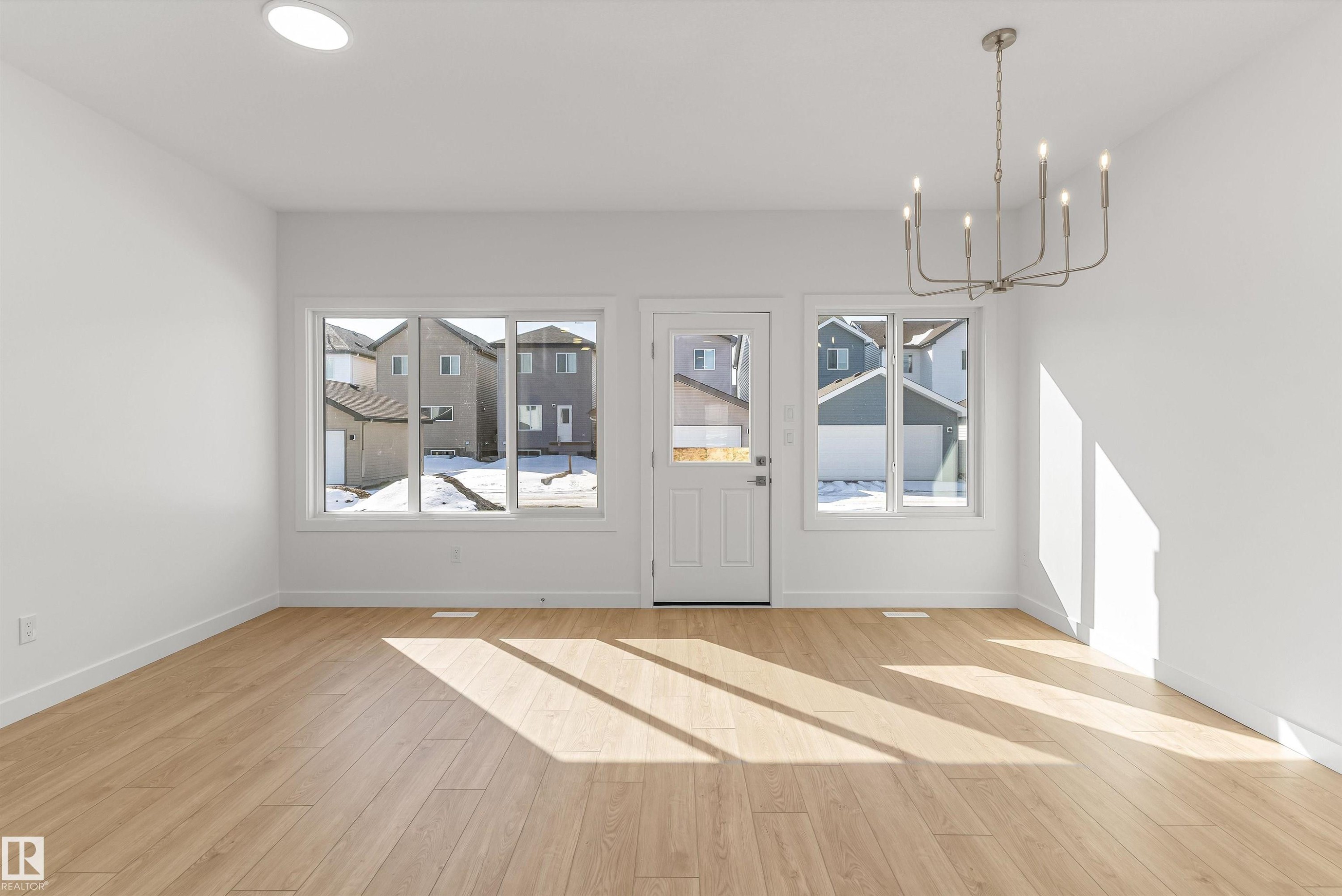 20707 43 Avenue, Edmonton, AB - Indoor Photo Showing Other Room