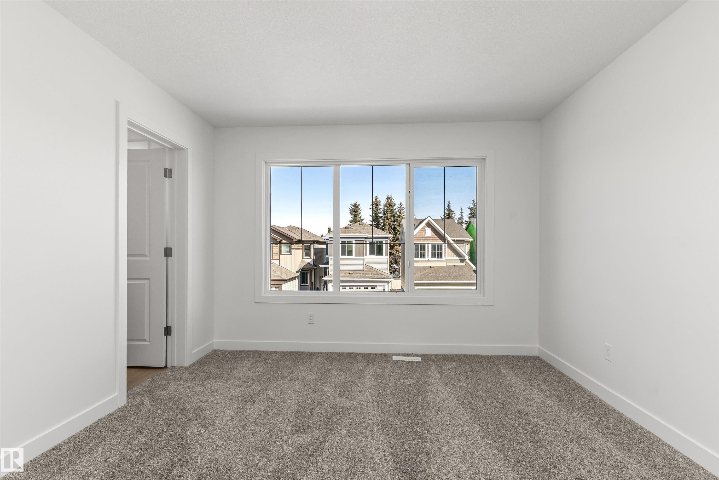 20707 43 Avenue, Edmonton, AB - Indoor Photo Showing Other Room