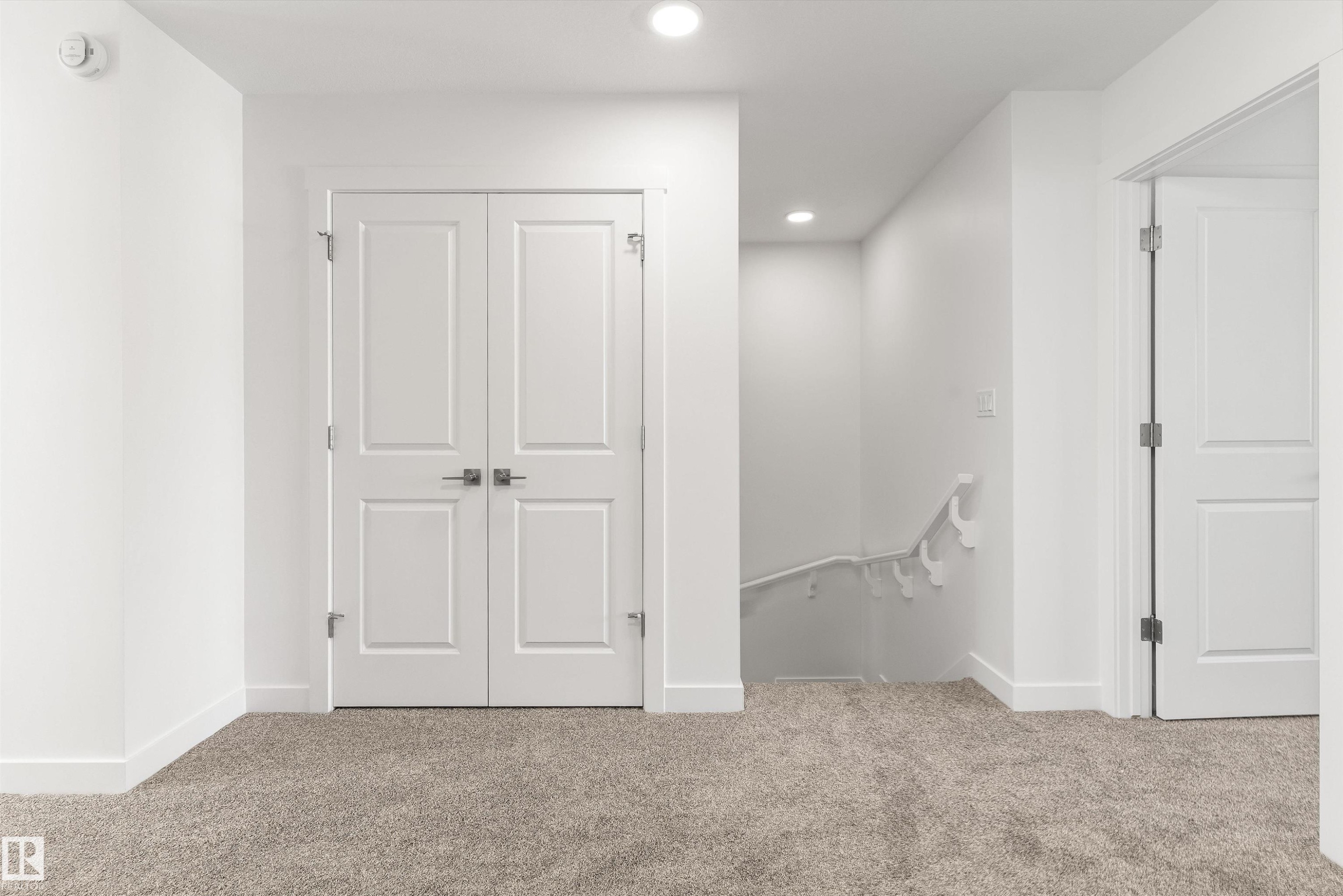 20707 43 Avenue, Edmonton, AB - Indoor Photo Showing Other Room