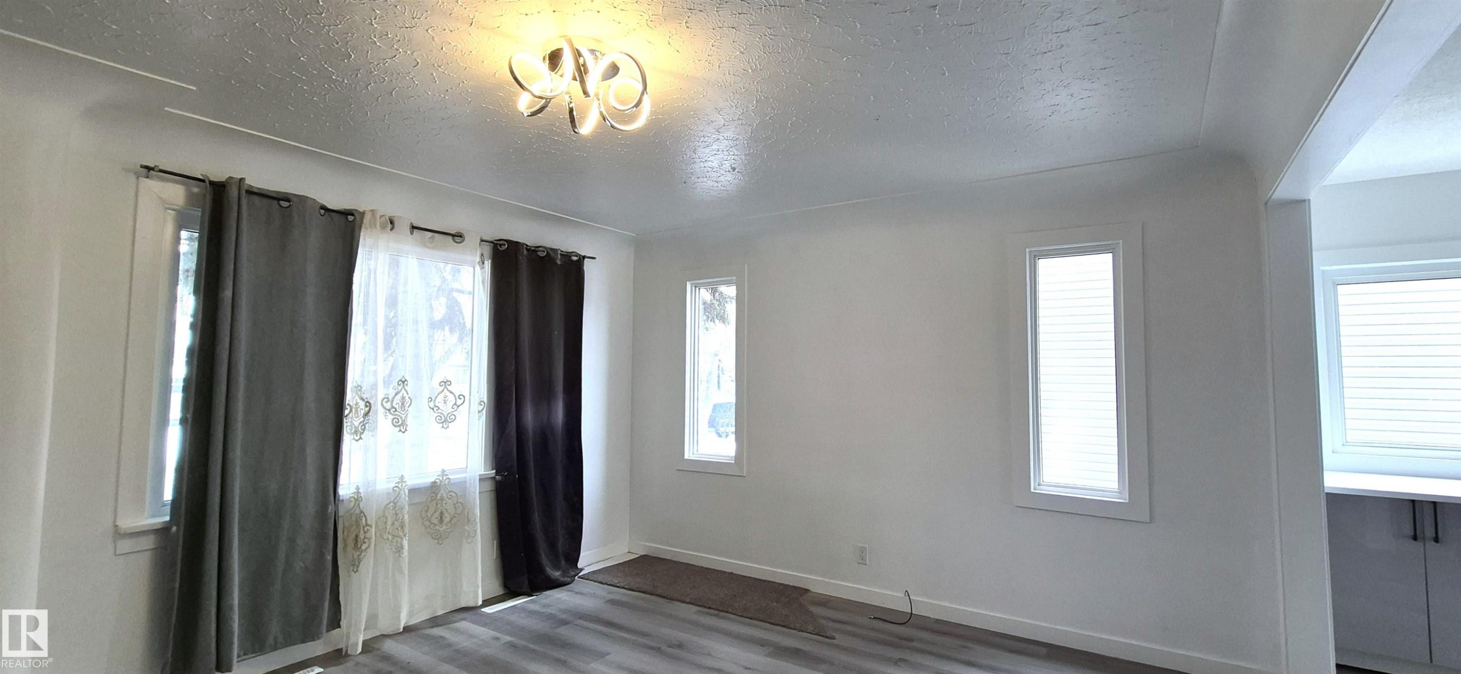 12916 123A Street, Edmonton, AB - Indoor Photo Showing Other Room