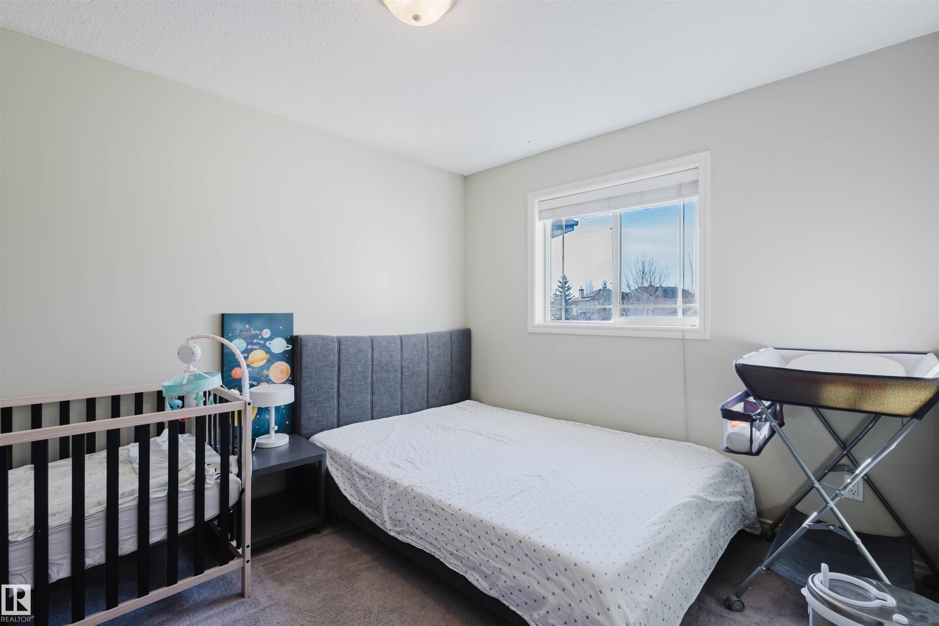 View of carpeted bedroom - 3534 Mclean Crescent, Edmonton, AB - Indoor Photo Showing Bedroom