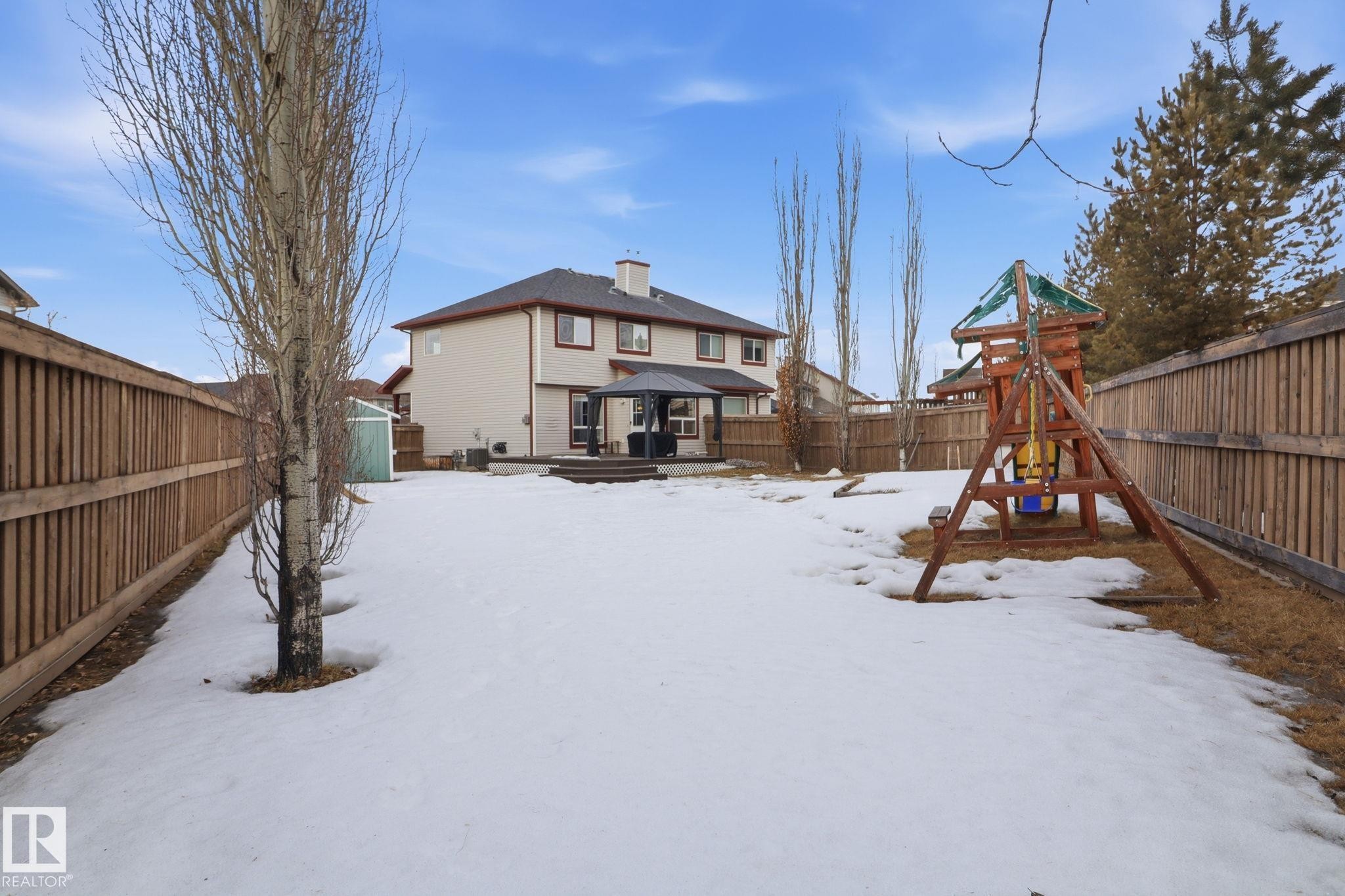 9037 Scott Crescent, Edmonton, AB - Outdoor