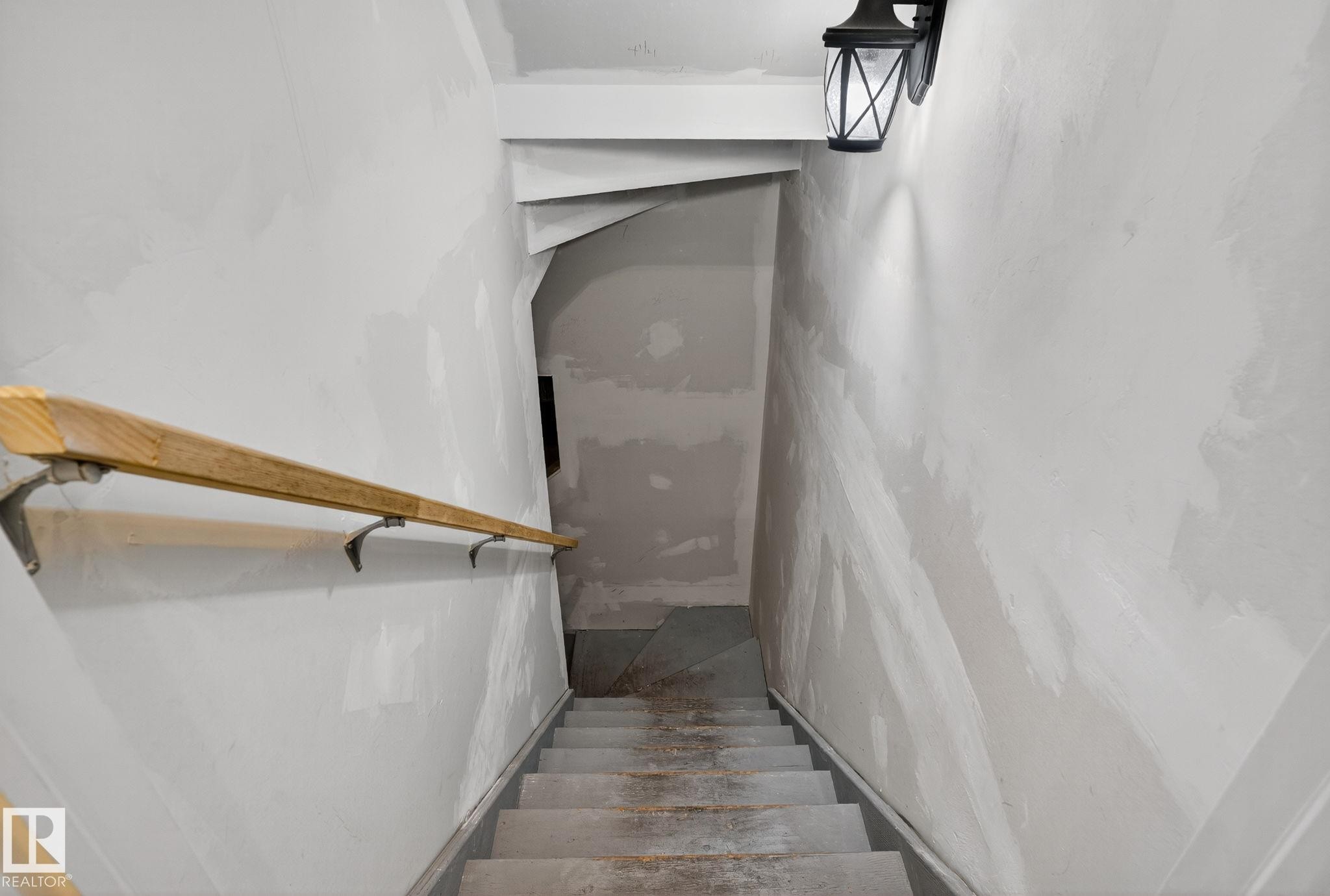 80 3305 Orchards Link Link, Edmonton, AB - Indoor