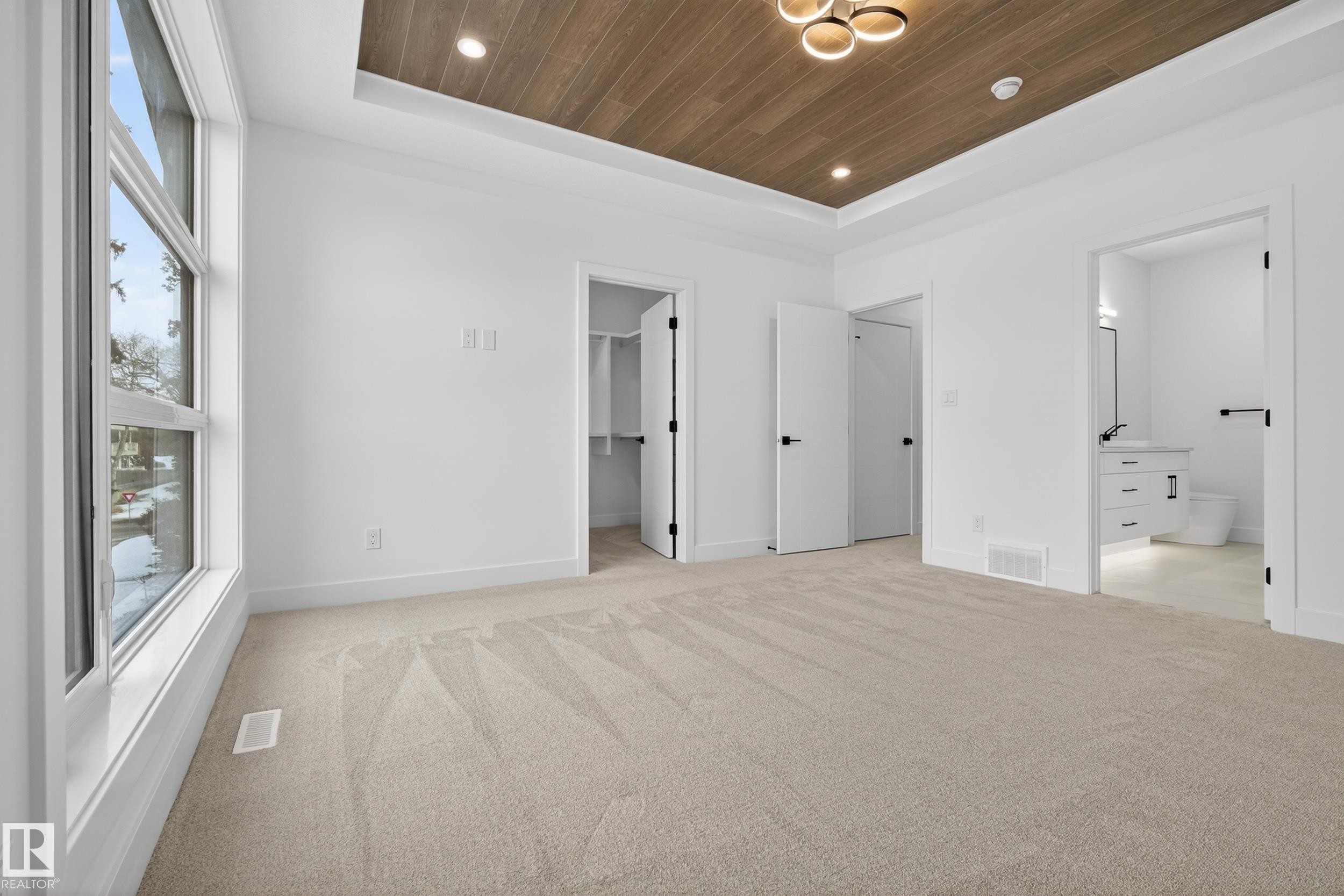 11611 79, Edmonton, AB - Indoor Photo Showing Other Room