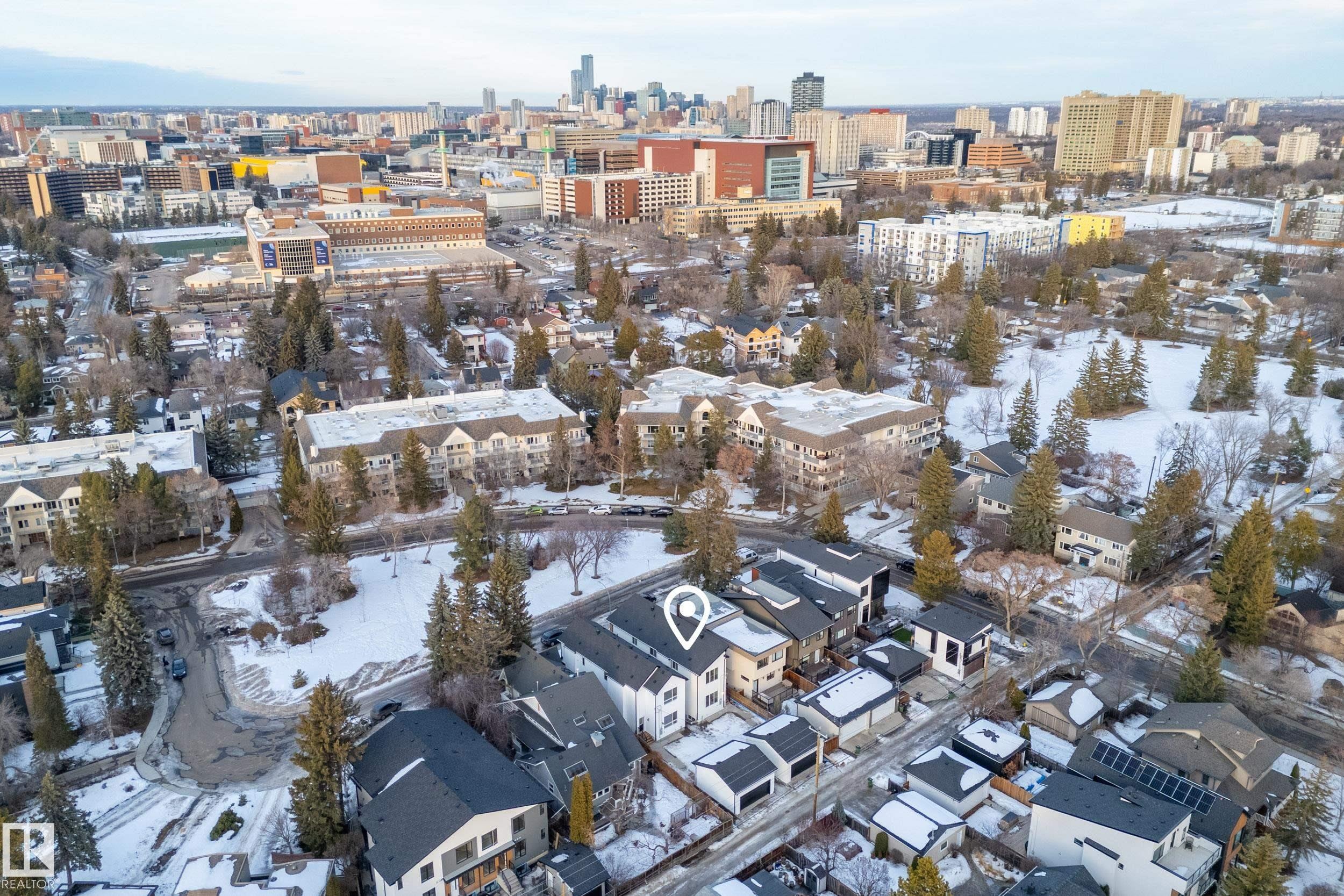 11611 79, Edmonton, AB - Outdoor With View