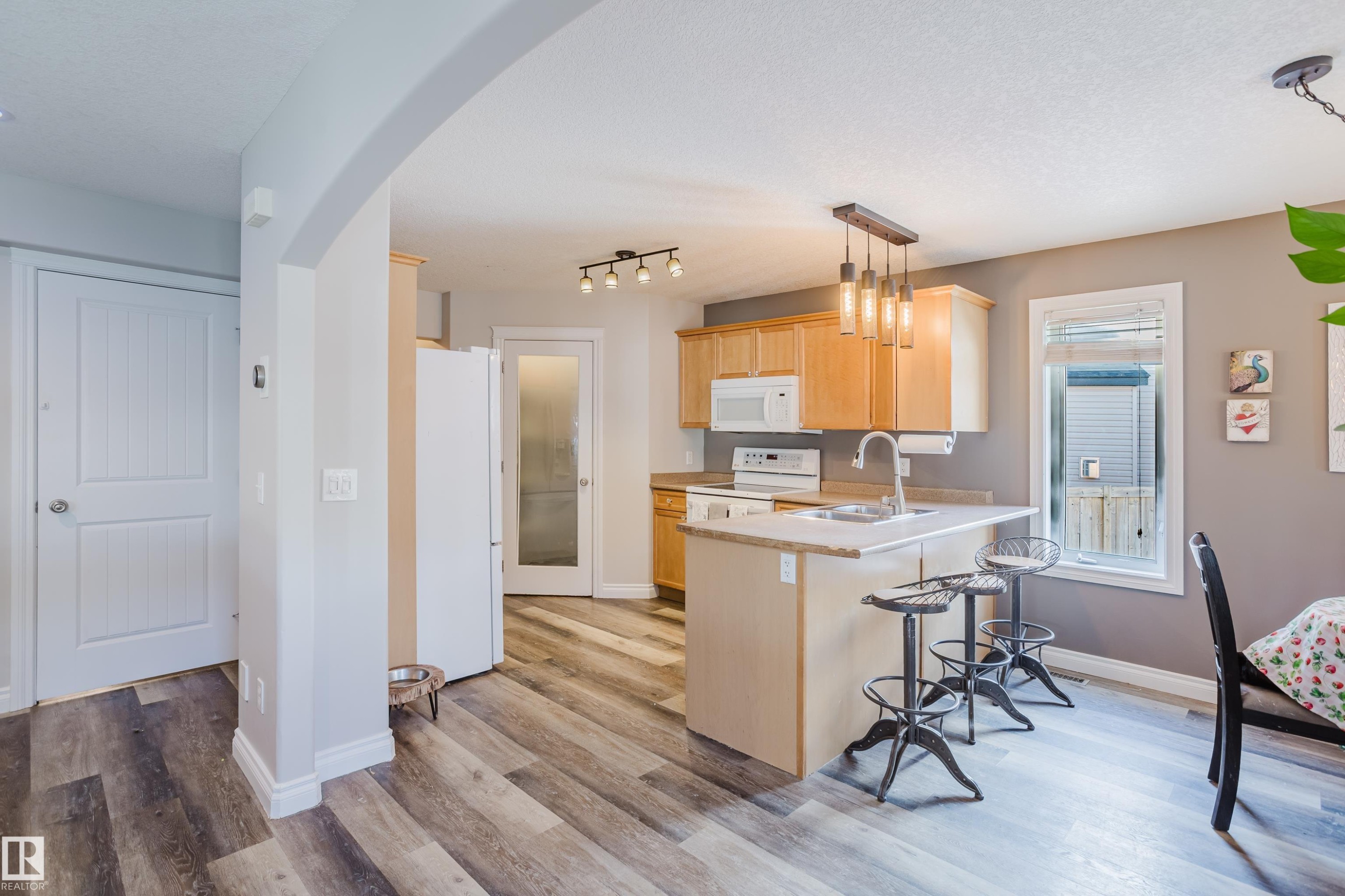 66 Grayridge Crescent, Stony Plain, AB - Indoor Photo Showing Kitchen