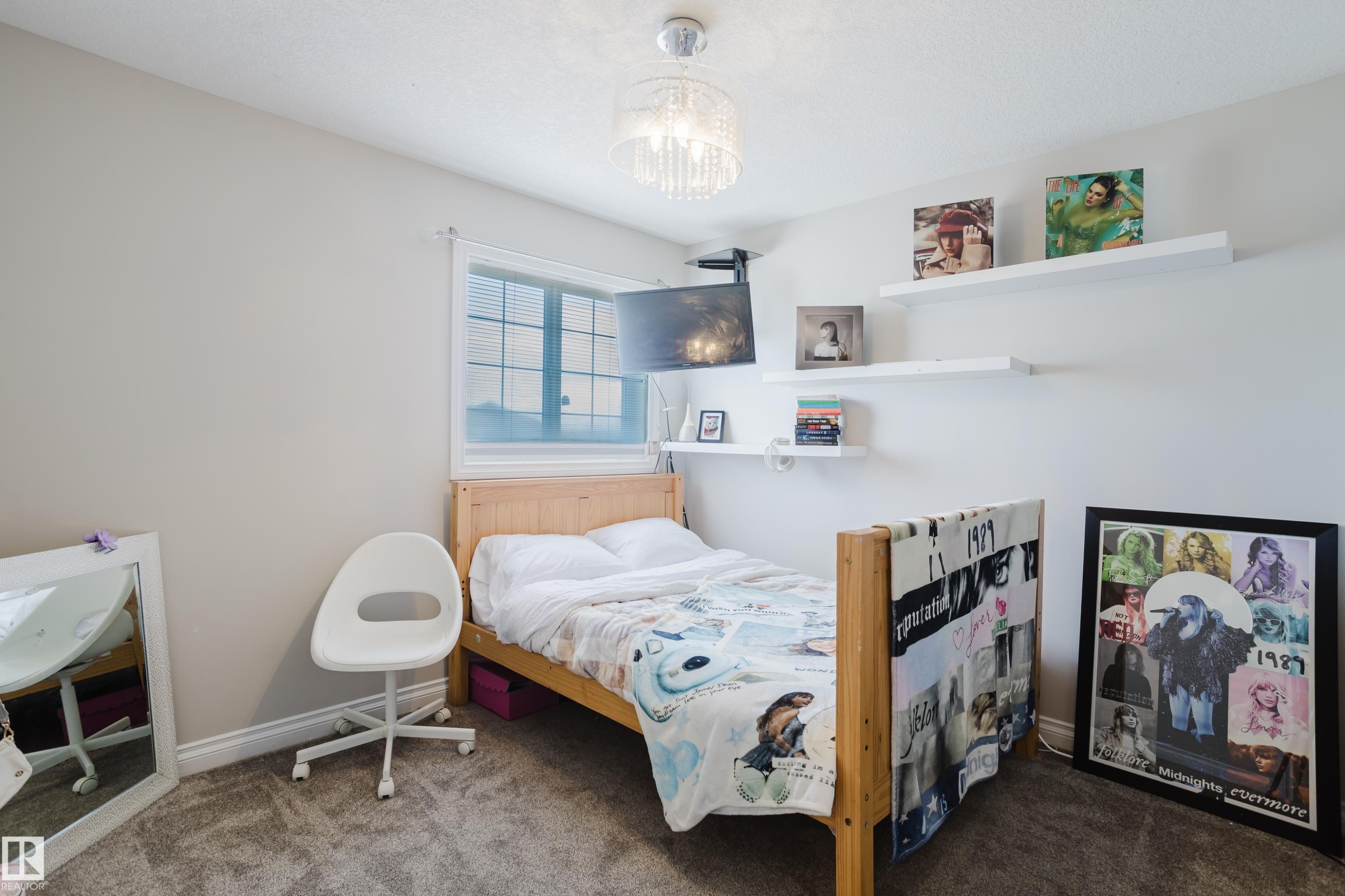 66 Grayridge Crescent, Stony Plain, AB - Indoor Photo Showing Bedroom