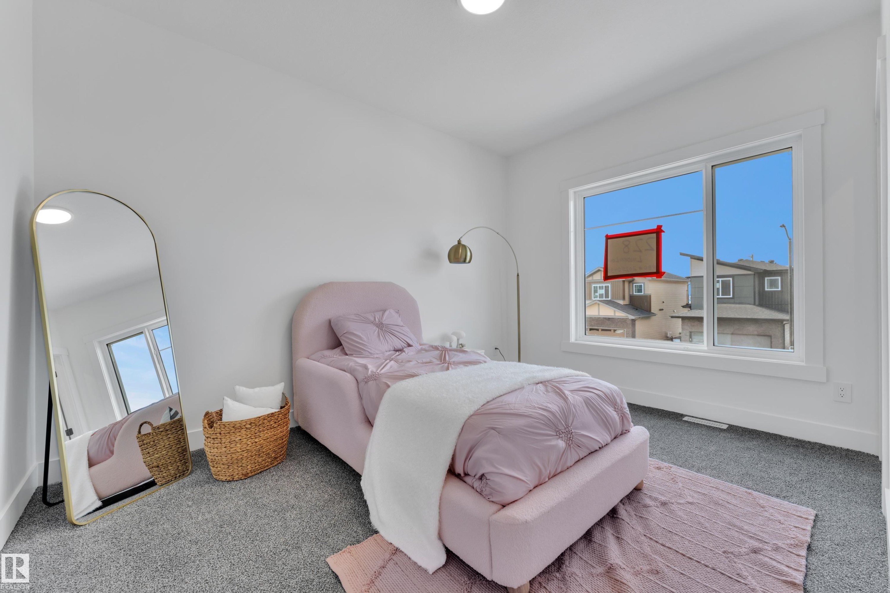 Bedroom with carpet and baseboards - 228 Linden Loop, Leduc, AB - Indoor Photo Showing Bedroom