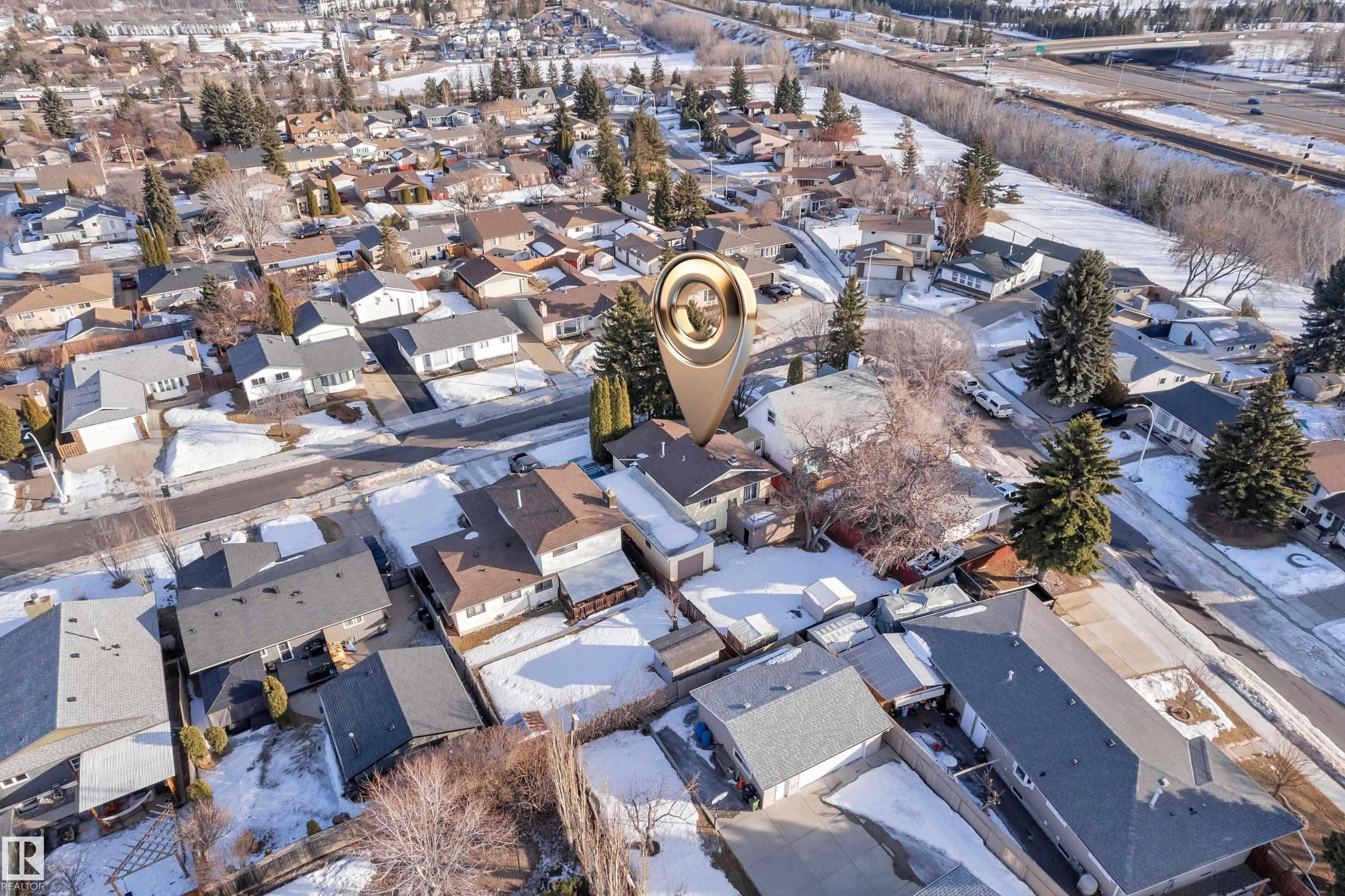 Aerial view of residential area - 135 Humberstone Road, Edmonton, AB - Outdoor With View