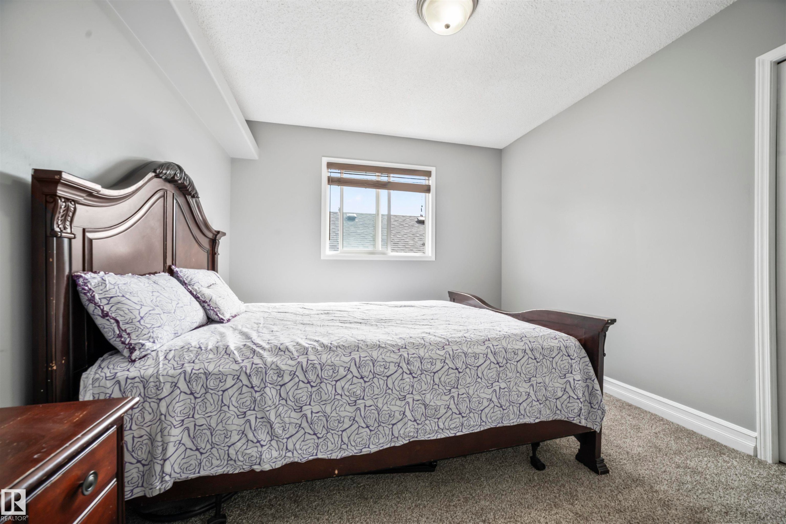 324 79 Street, Edmonton, AB - Indoor Photo Showing Bedroom