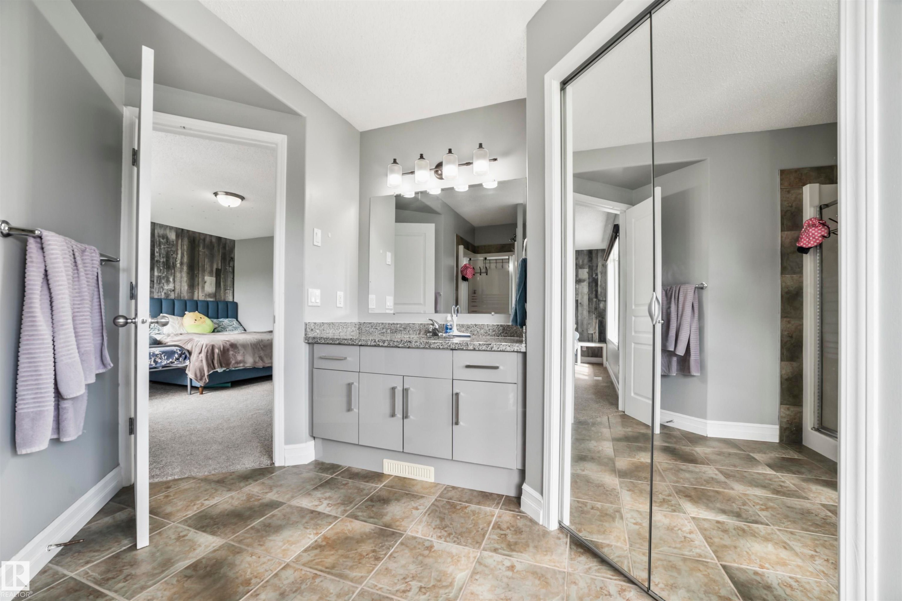 324 79 Street, Edmonton, AB - Indoor