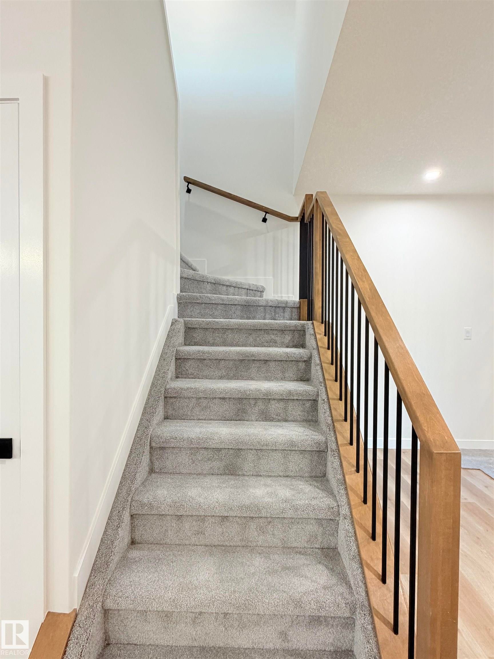 3150 Magpie Way, Edmonton, AB - Indoor Photo Showing Other Room