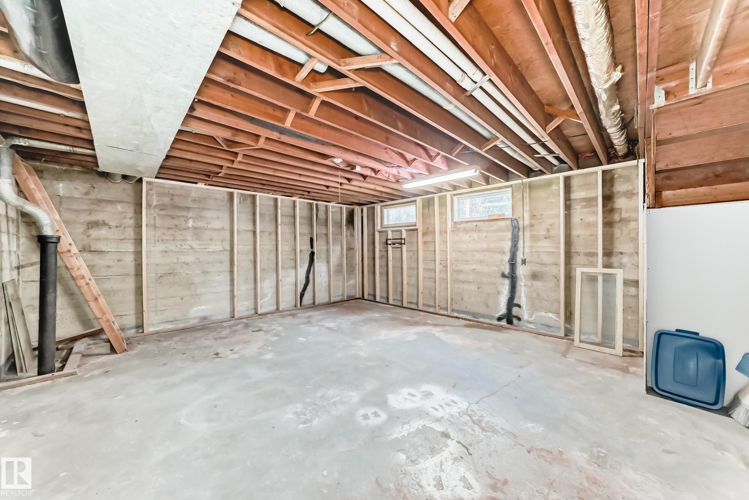 View of basement - 8639 64 Avenue Nw, Edmonton, AB - Indoor Photo Showing Basement
