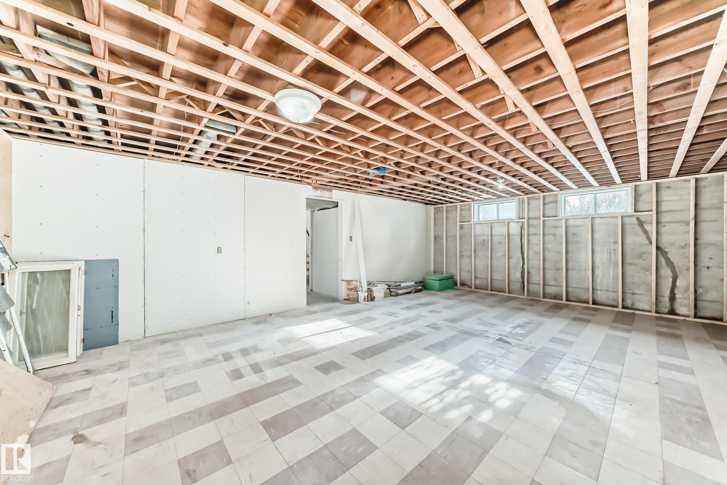View of basement - 8639 64 Avenue Nw, Edmonton, AB - Indoor Photo Showing Other Room