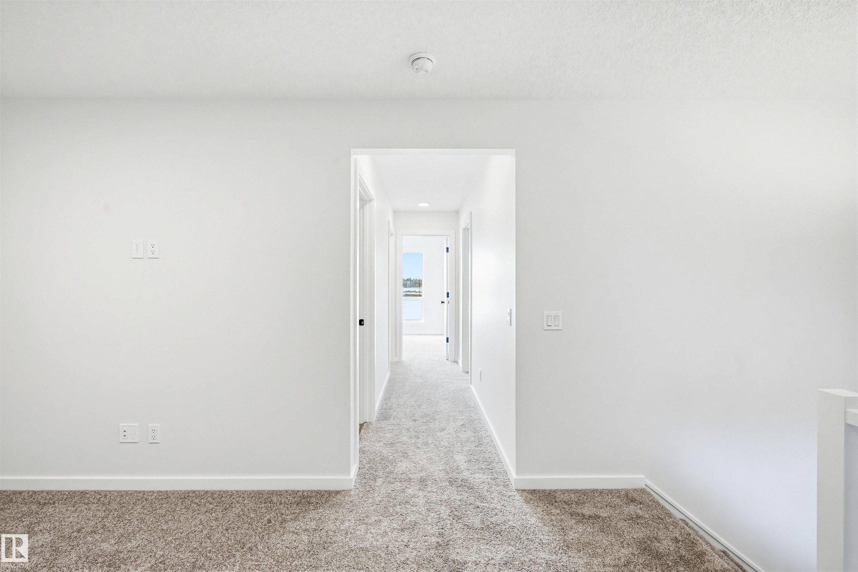 17351 3 Street, Edmonton, AB - Indoor Photo Showing Other Room