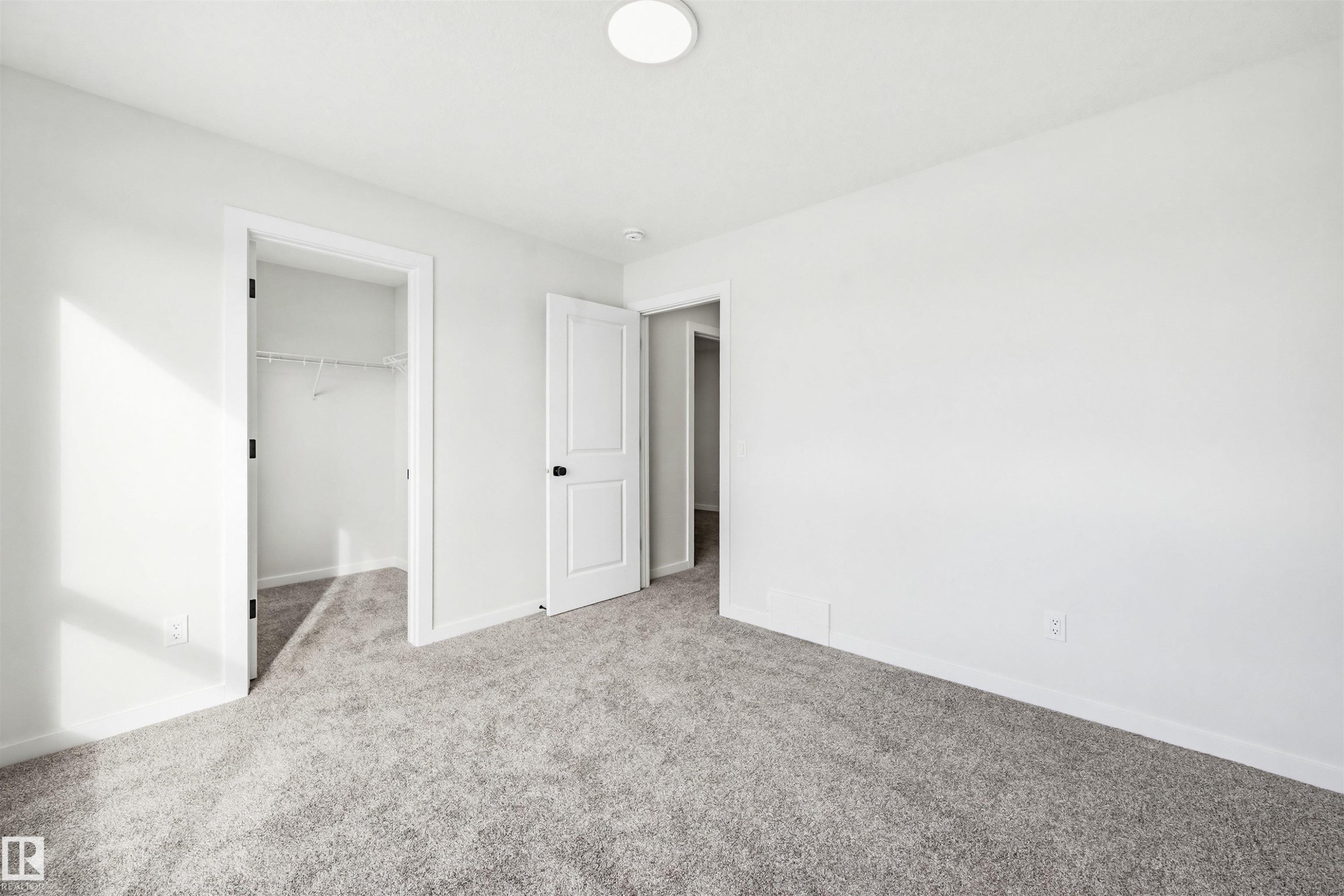17351 3 Street, Edmonton, AB - Indoor Photo Showing Other Room