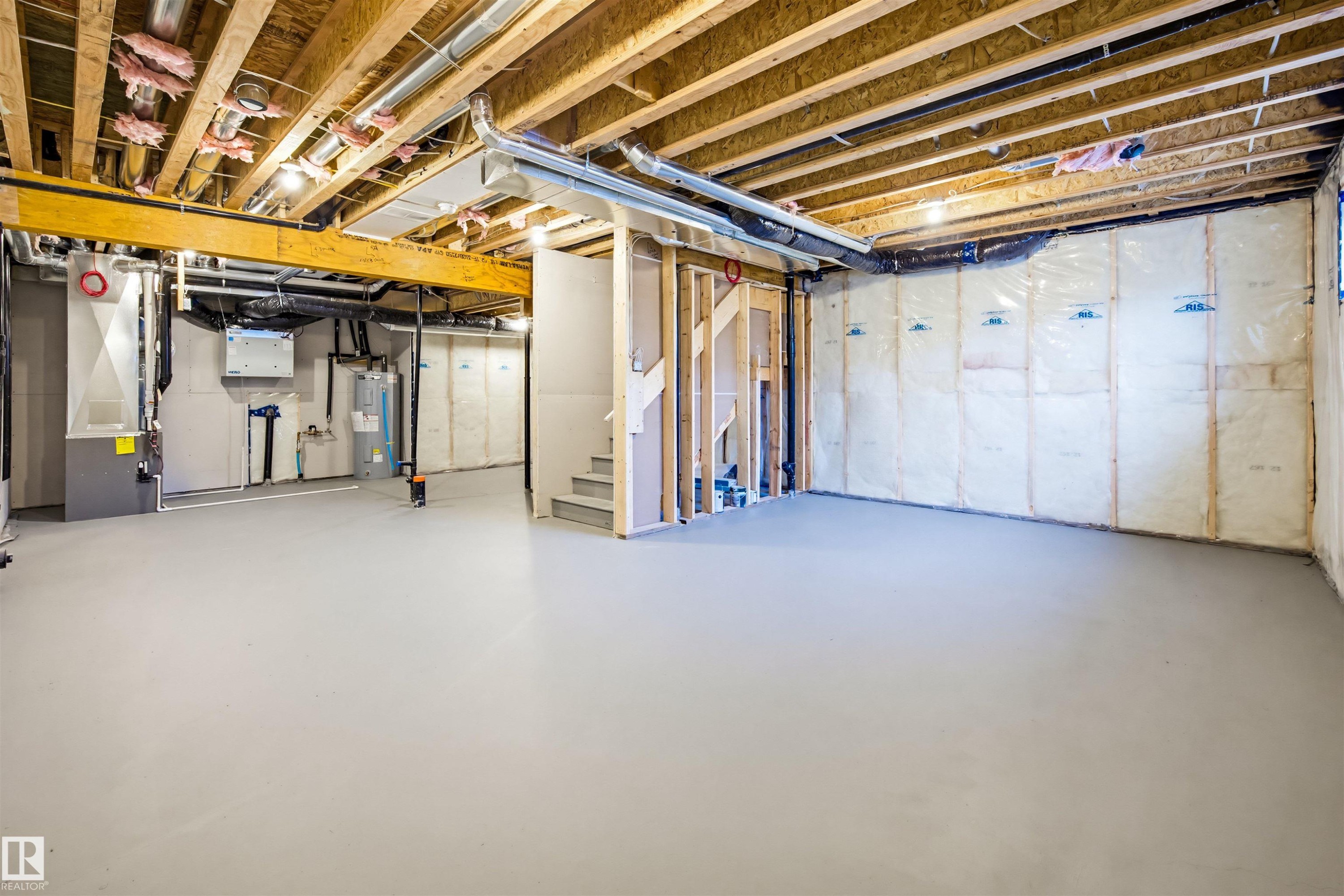 17351 3 Street, Edmonton, AB - Indoor Photo Showing Basement