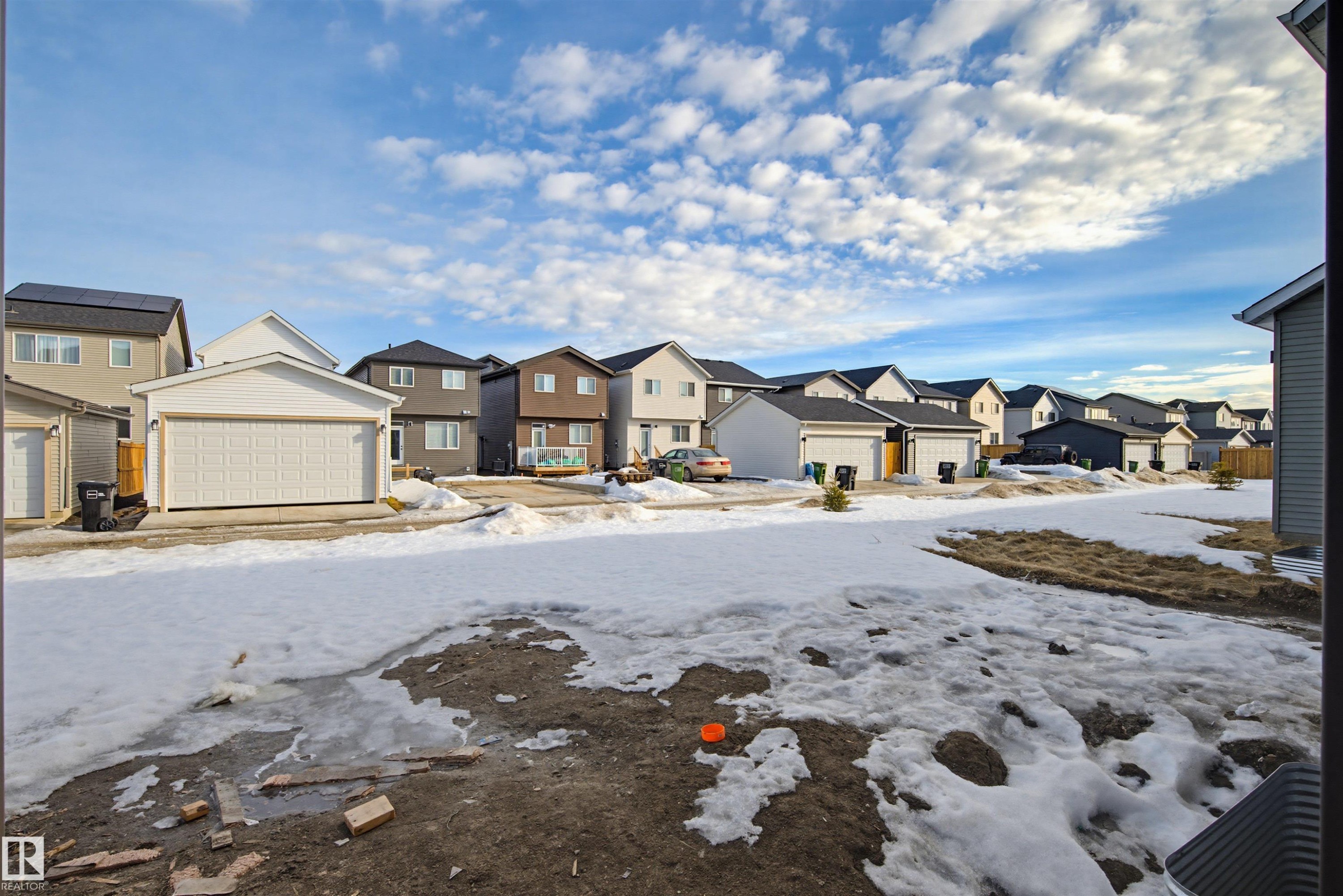 17351 3 Street, Edmonton, AB - Outdoor