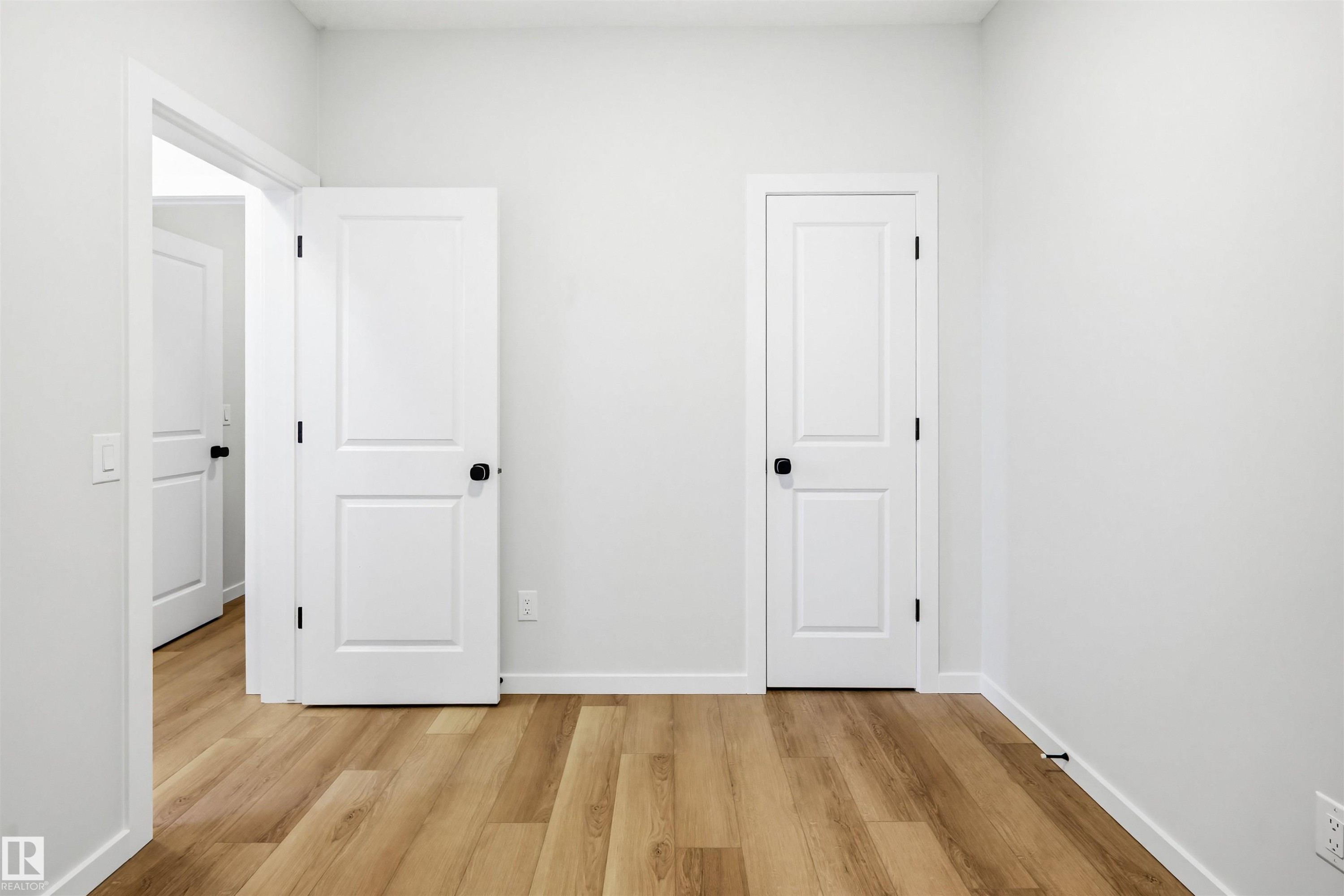 22812 82 Avenue, Edmonton, AB - Indoor Photo Showing Other Room