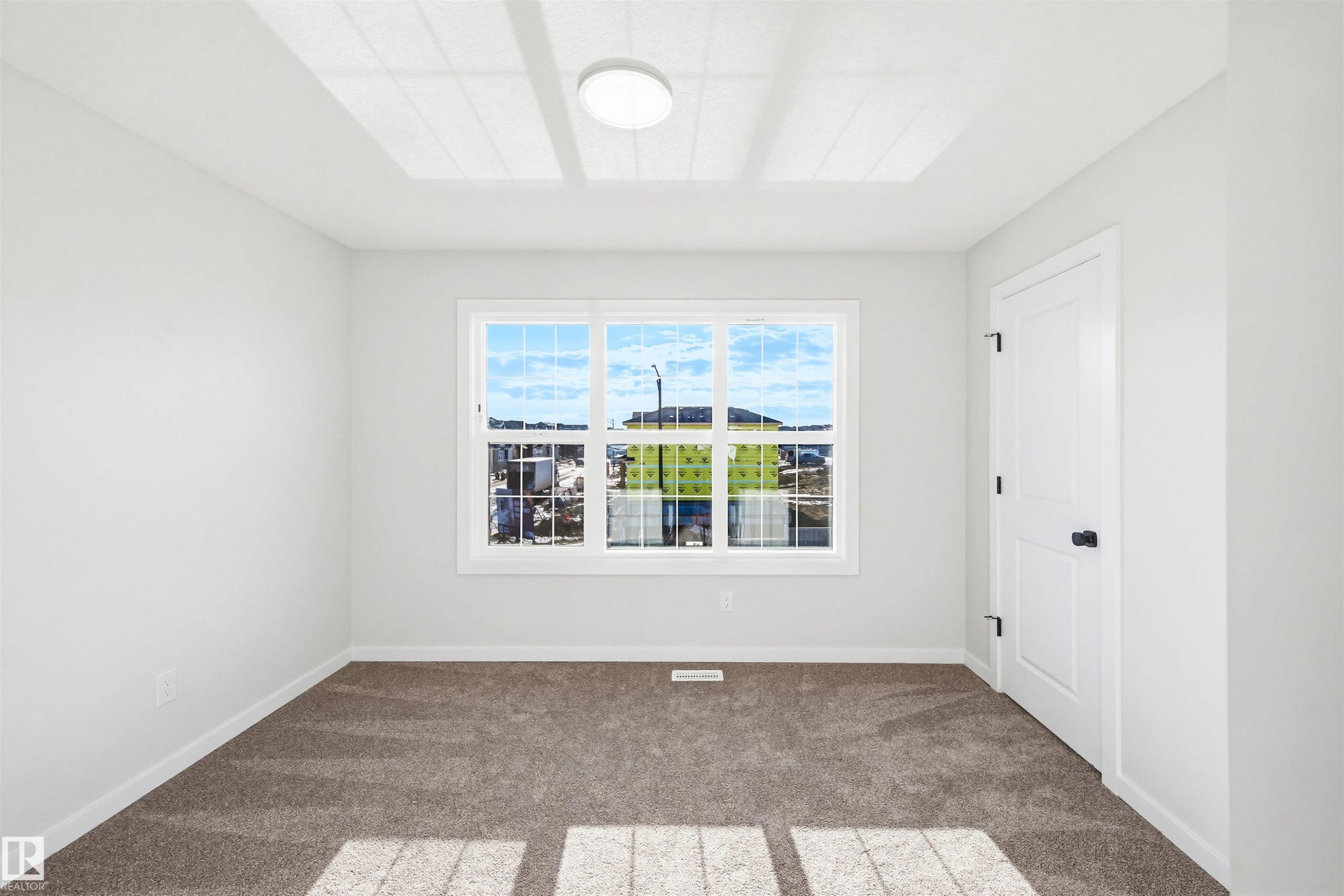 22812 82 Avenue, Edmonton, AB - Indoor Photo Showing Other Room